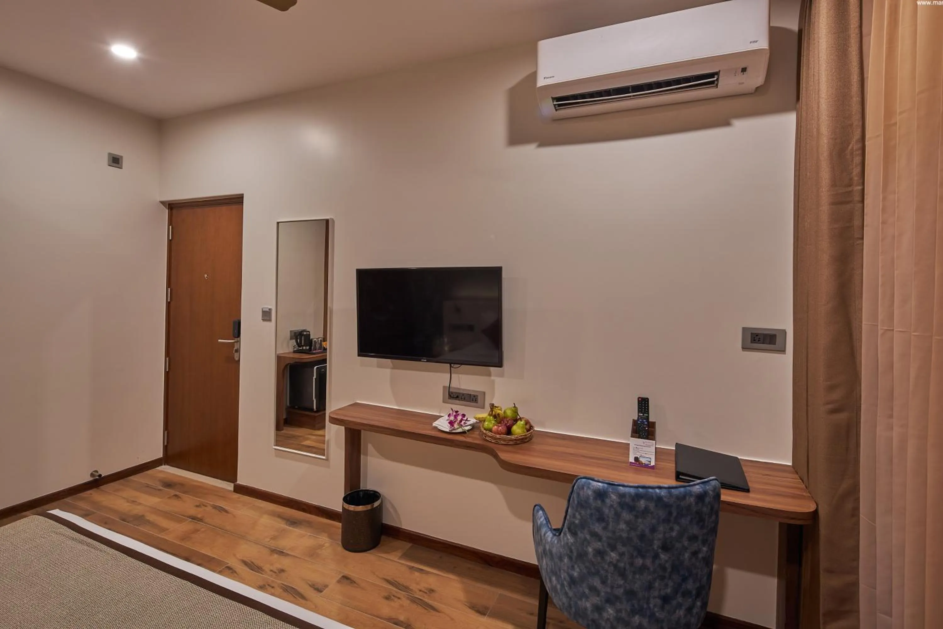 Seating area in Regenta Inn Grand-ORR, Mahadevapura