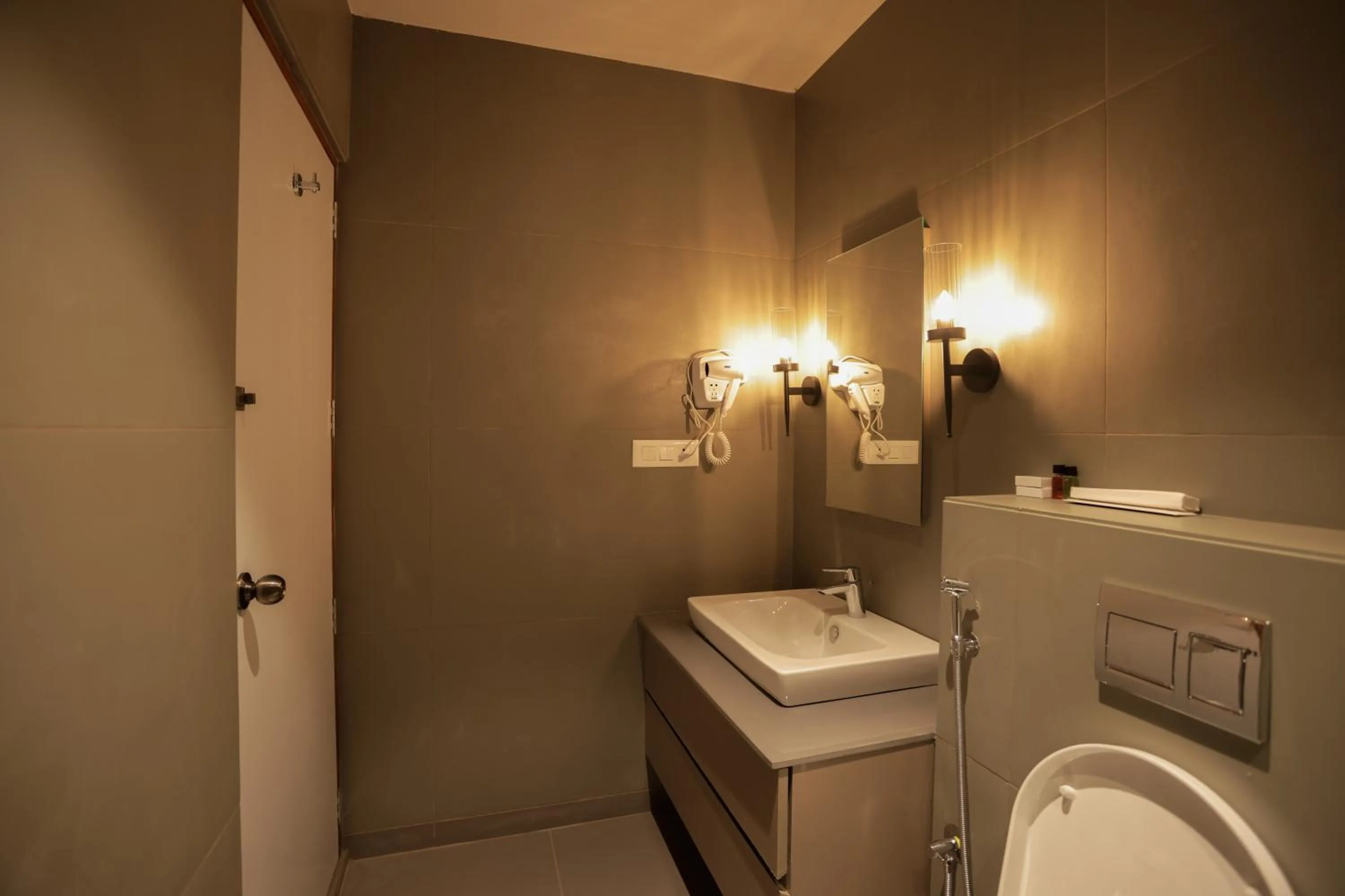 Toilet in HILUX COURTYARD