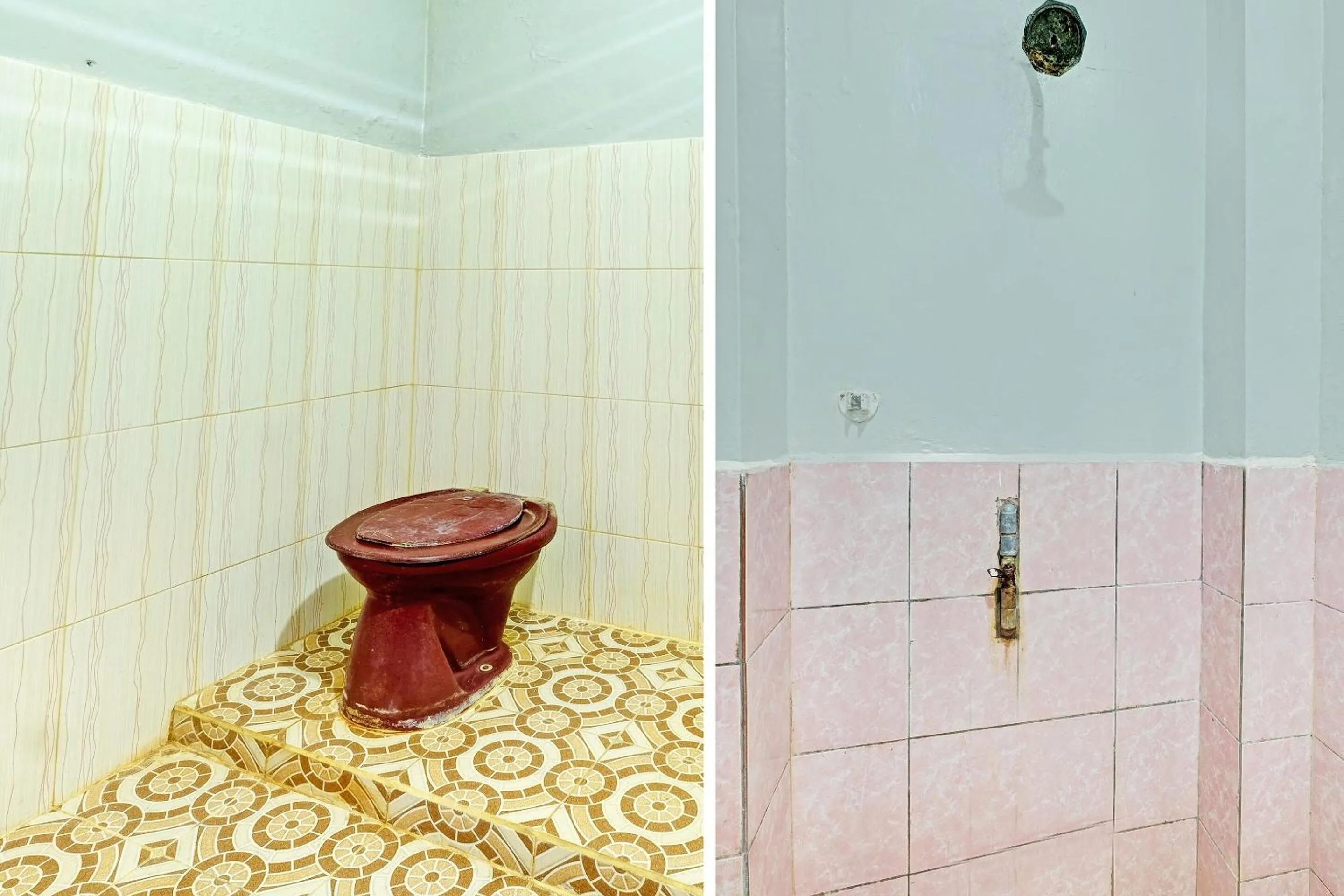 Bathroom in SPOT ON 91915 Homestay Superman