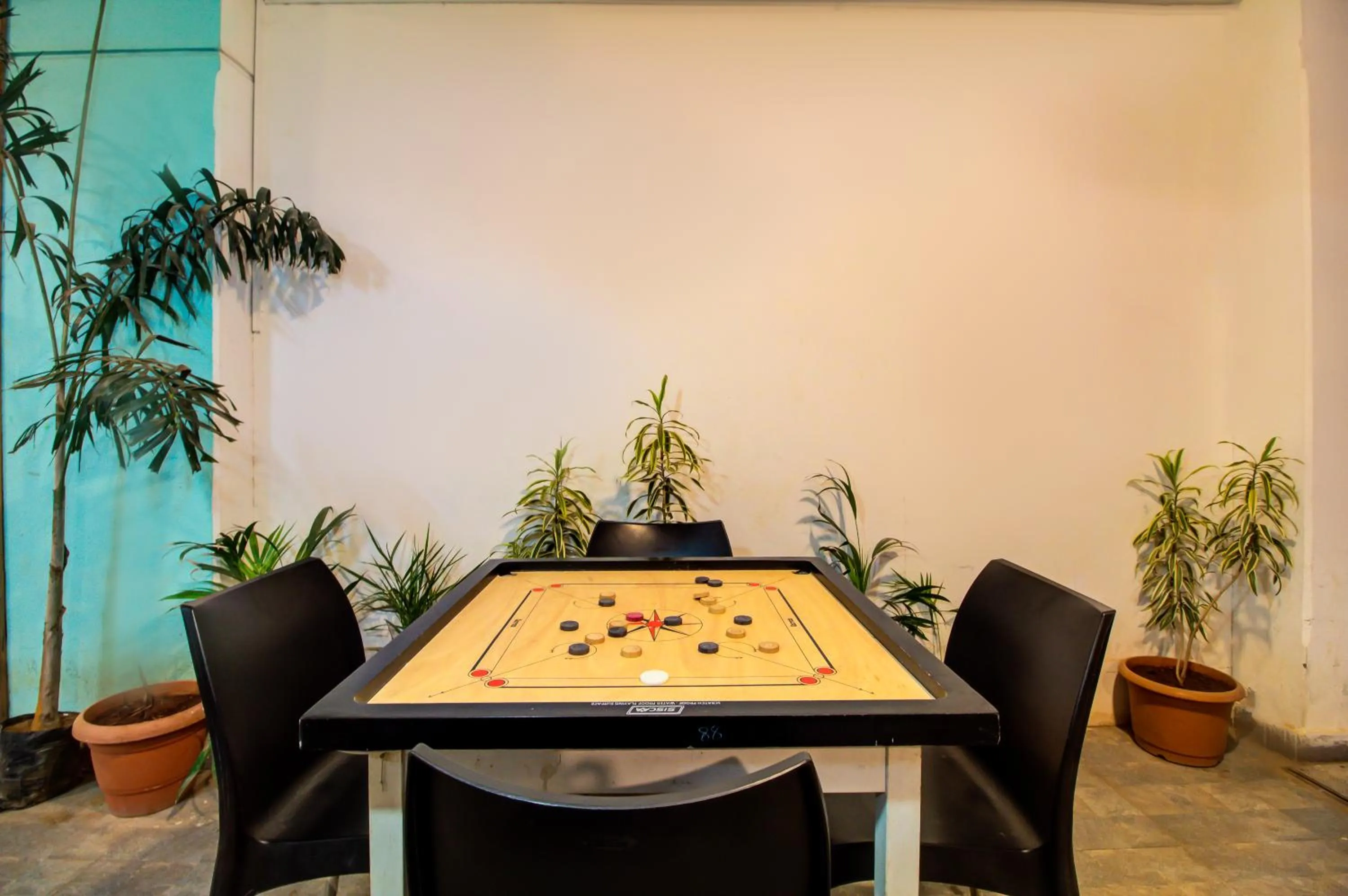 Game Room in Hotel Elegant Lodging