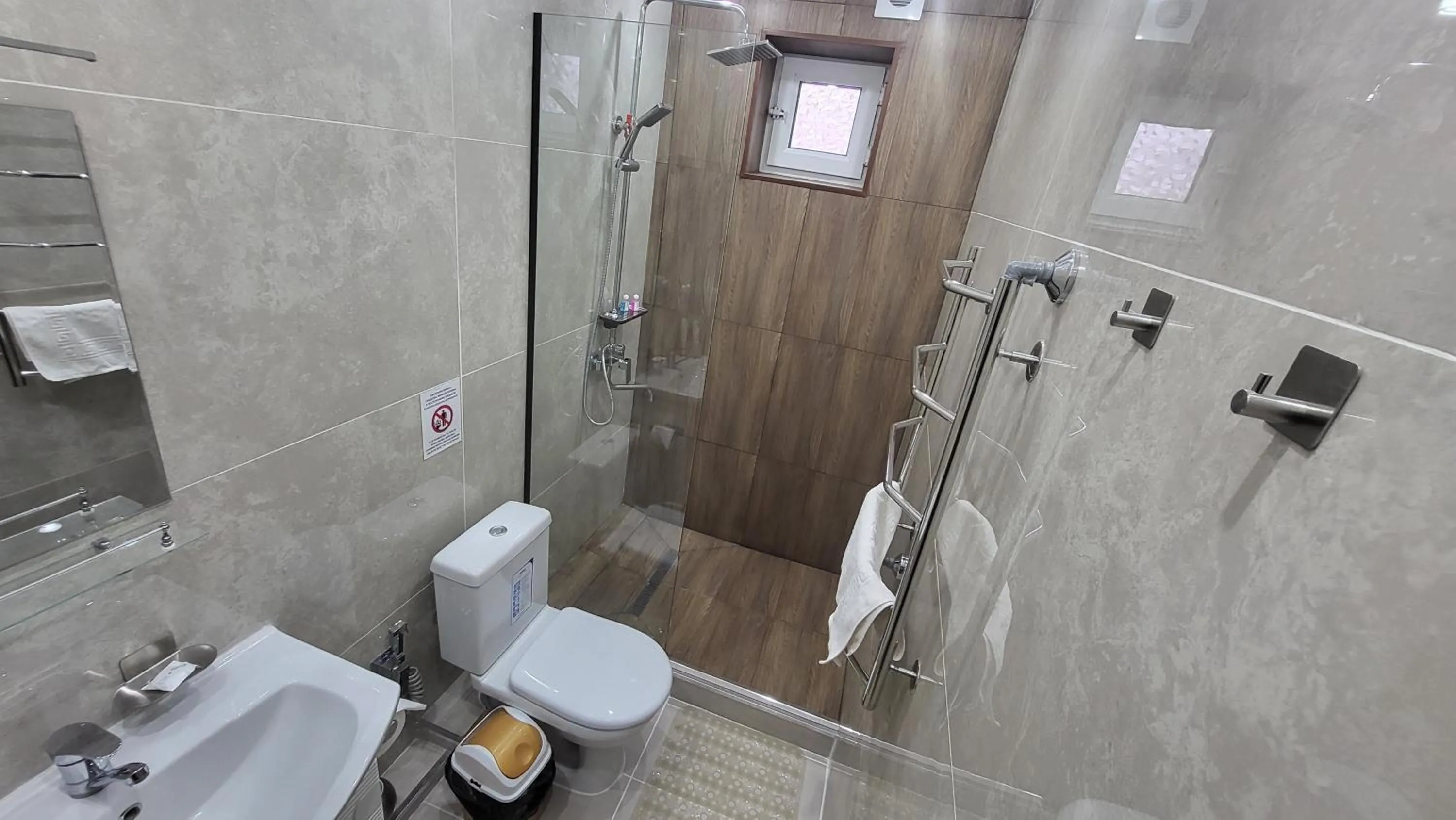 Ulli Oy Boutique Hotel & Terrace