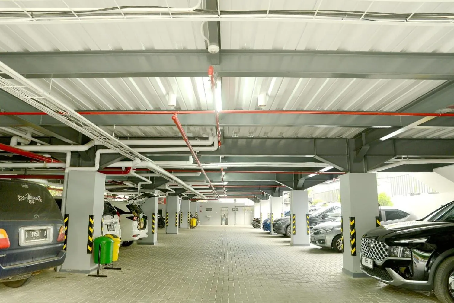 Property building in Front One Hotel Pasir Koja Bandung