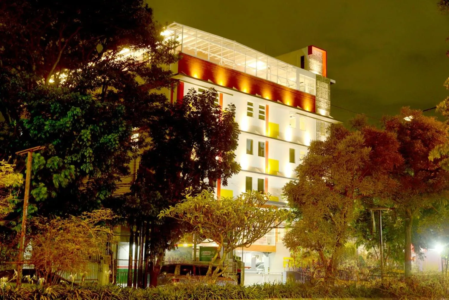 Property building in Front One Hotel Pasir Koja Bandung