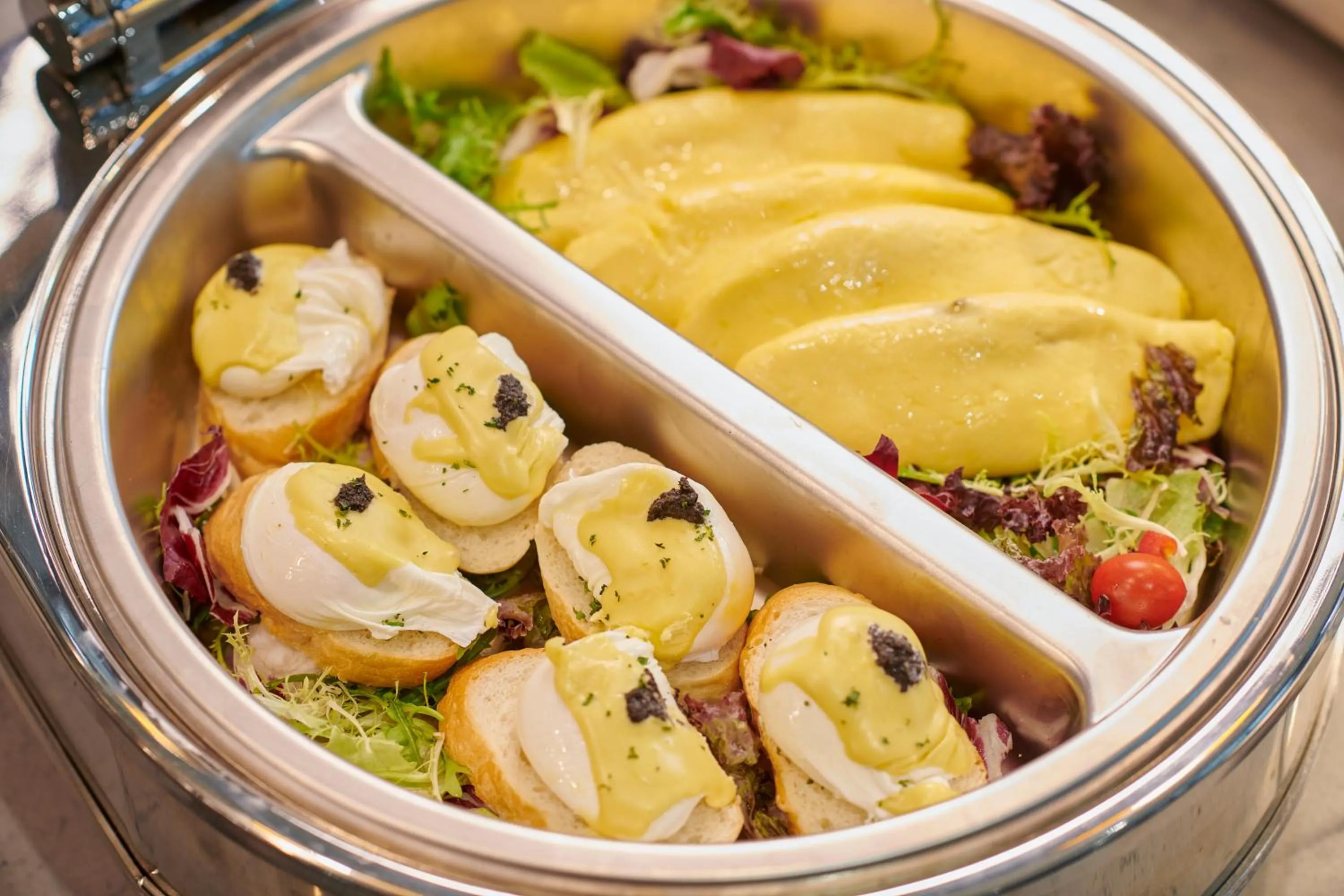 Breakfast in CP Hotel