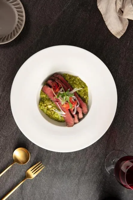 Restaurant/places to eat in CP Hotel