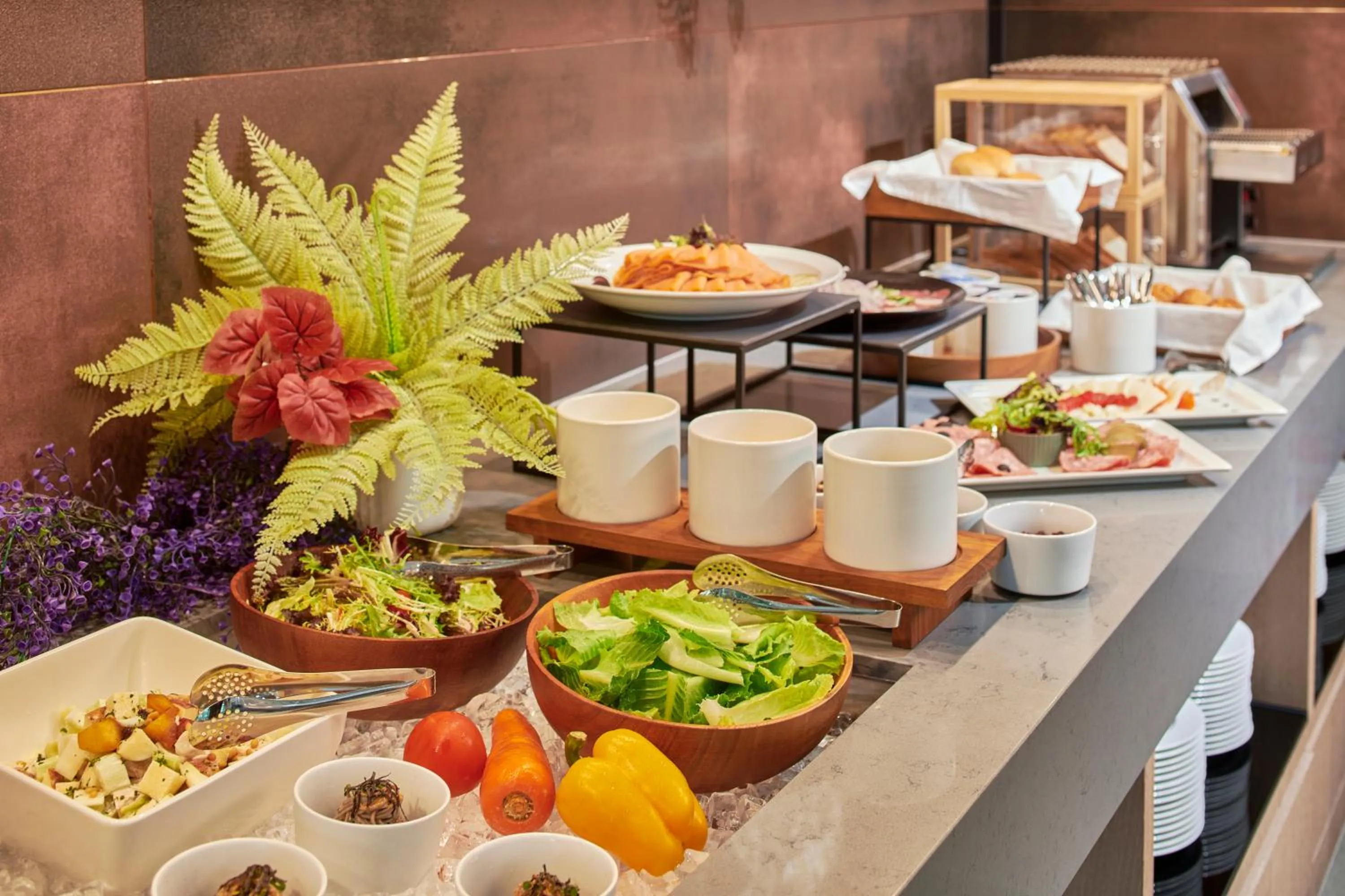 Breakfast in CP Hotel