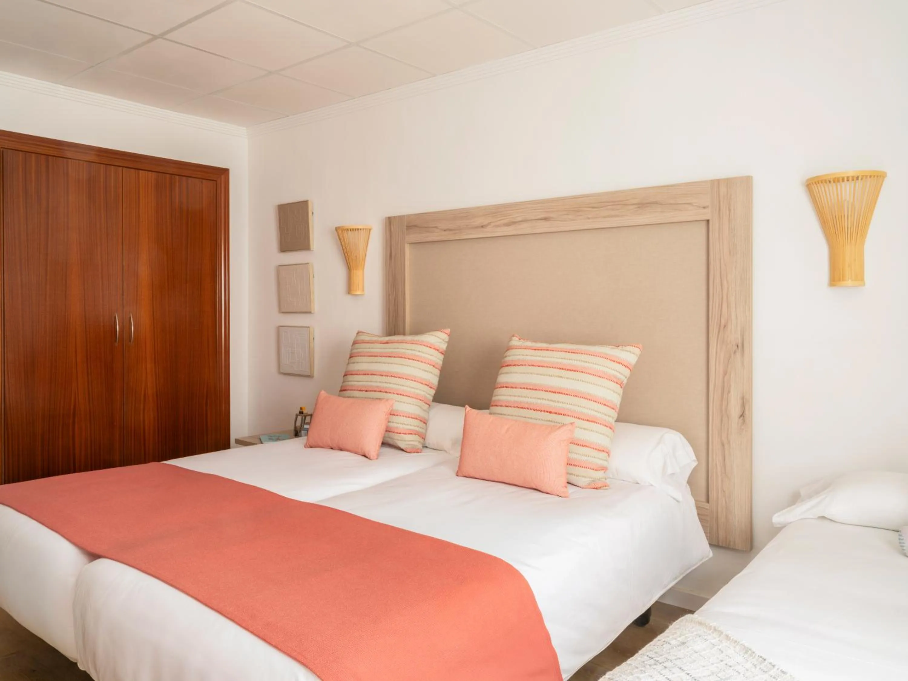 Bedroom, Bed in Ona Las Rampas