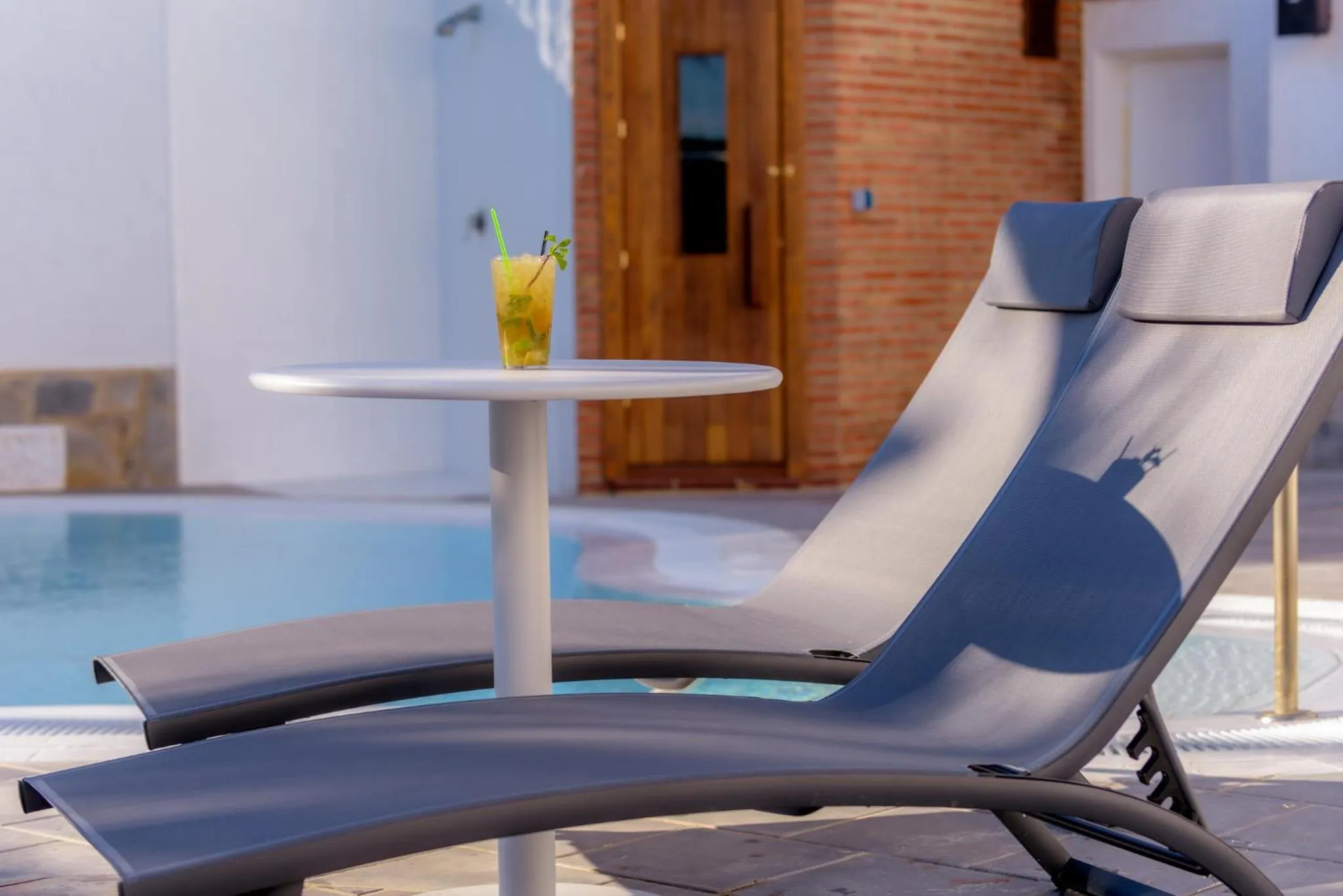 Swimming pool in Hotel Boutique Sibarys - Adults Recommended