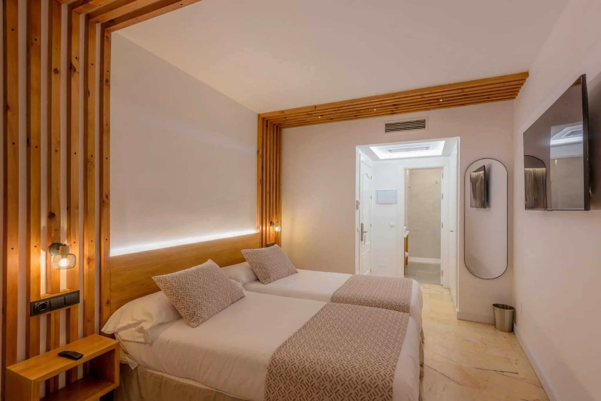 Bed in Hotel Boutique Sibarys - Adults Recommended