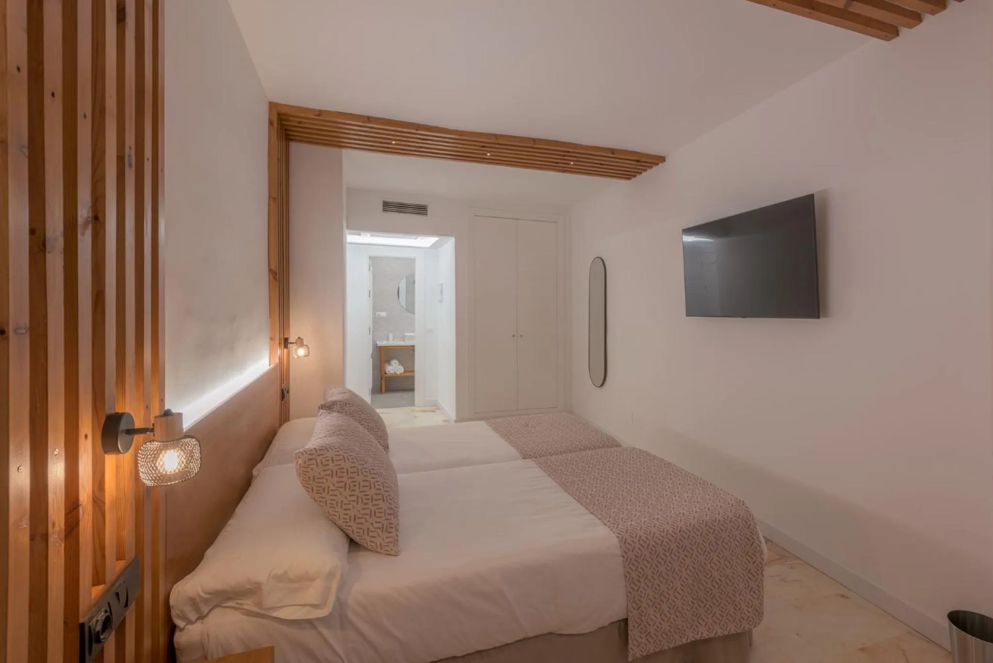 Bed in Hotel Boutique Sibarys - Adults Recommended