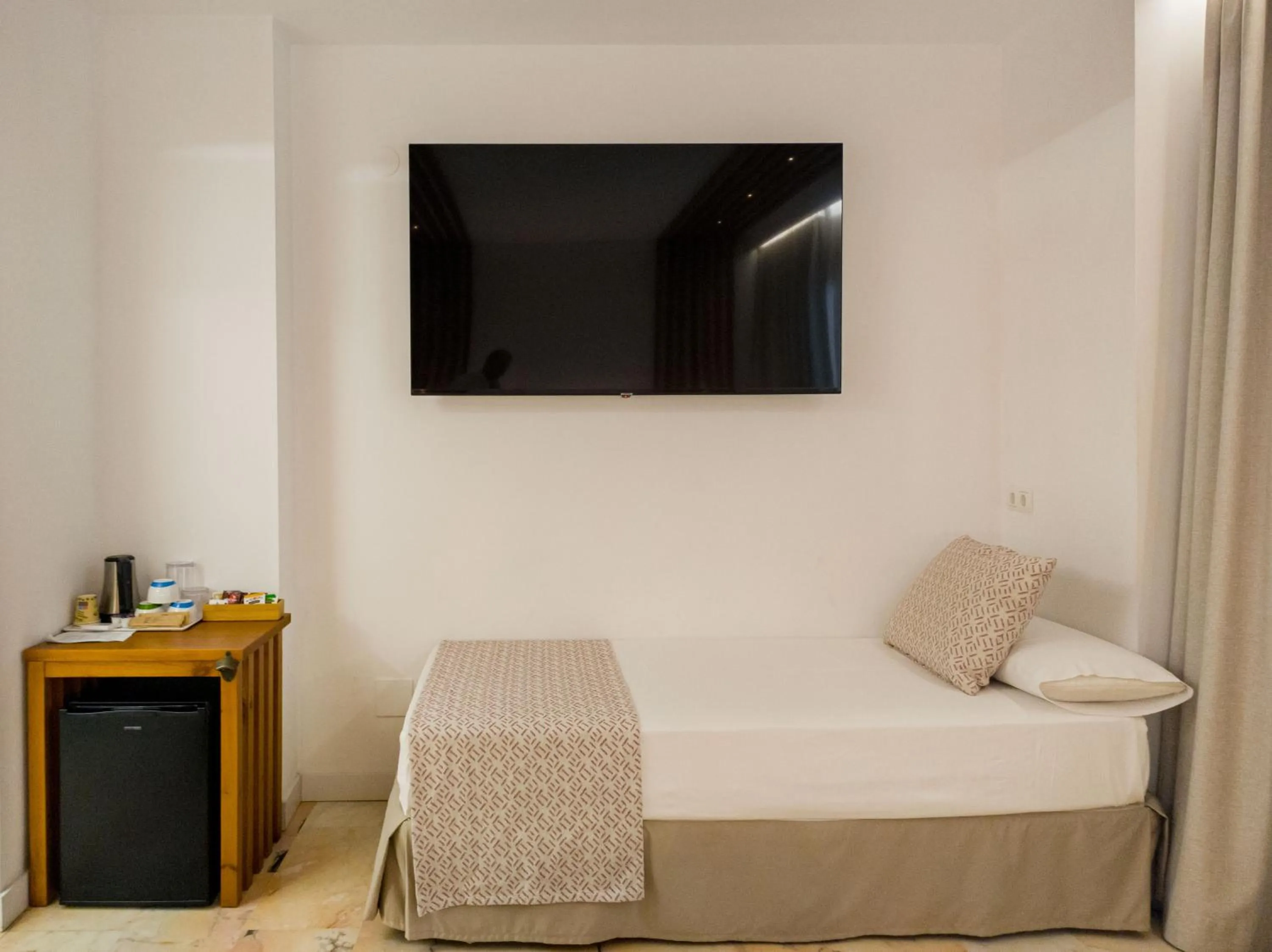 Bed in Hotel Boutique Sibarys - Adults Recommended