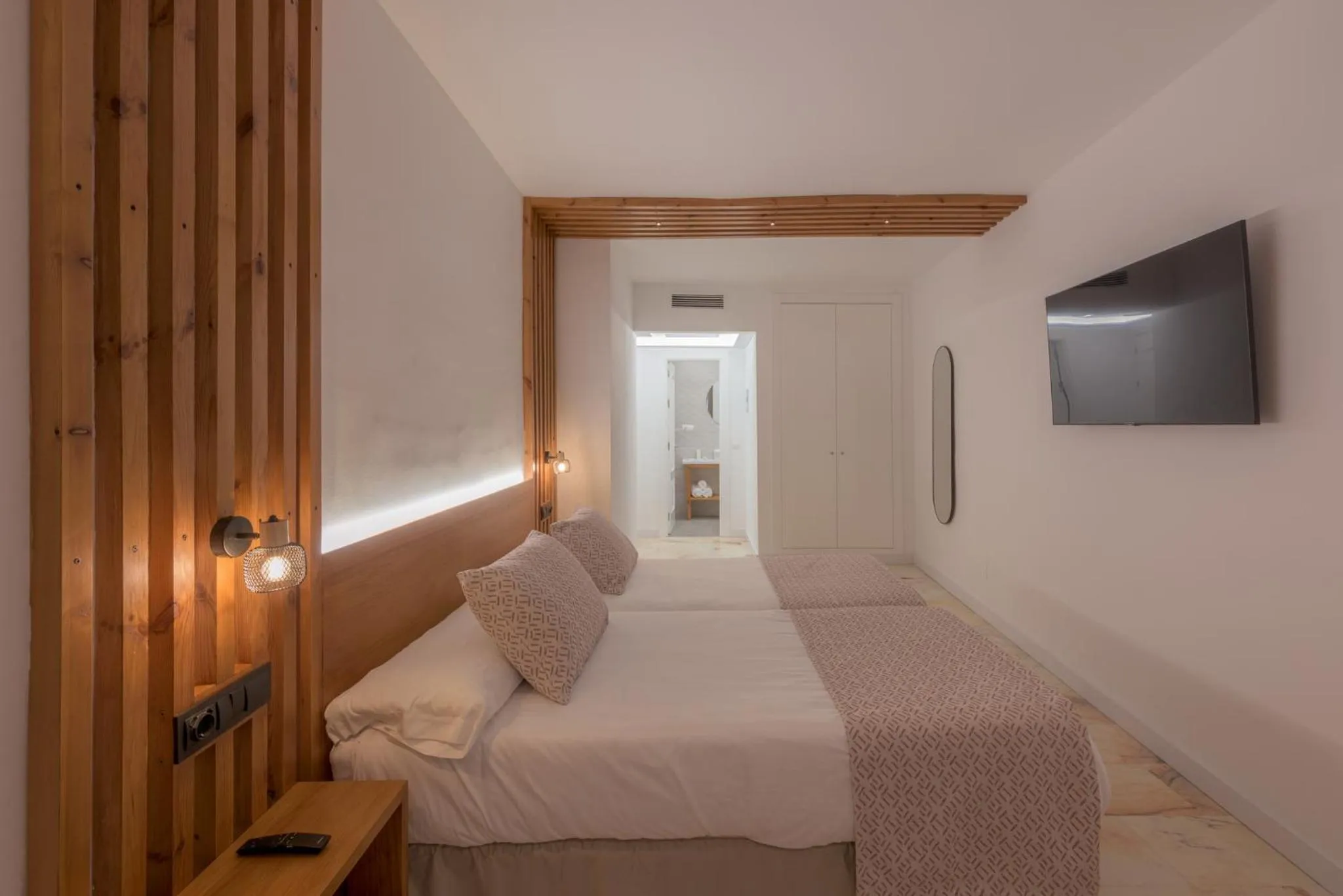 Bed in Hotel Boutique Sibarys - Adults Recommended