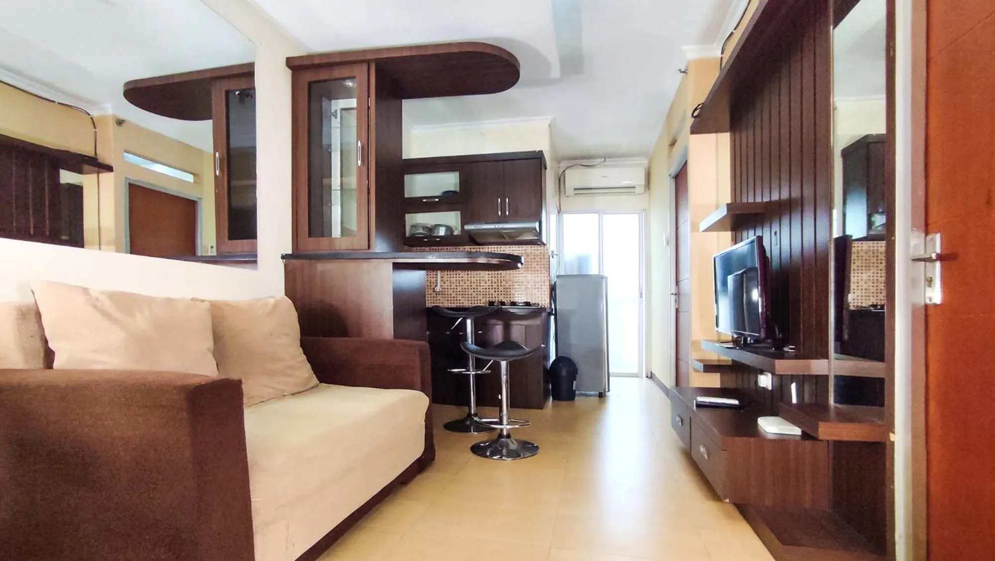 Lily Room at Apartment Cibubur Village