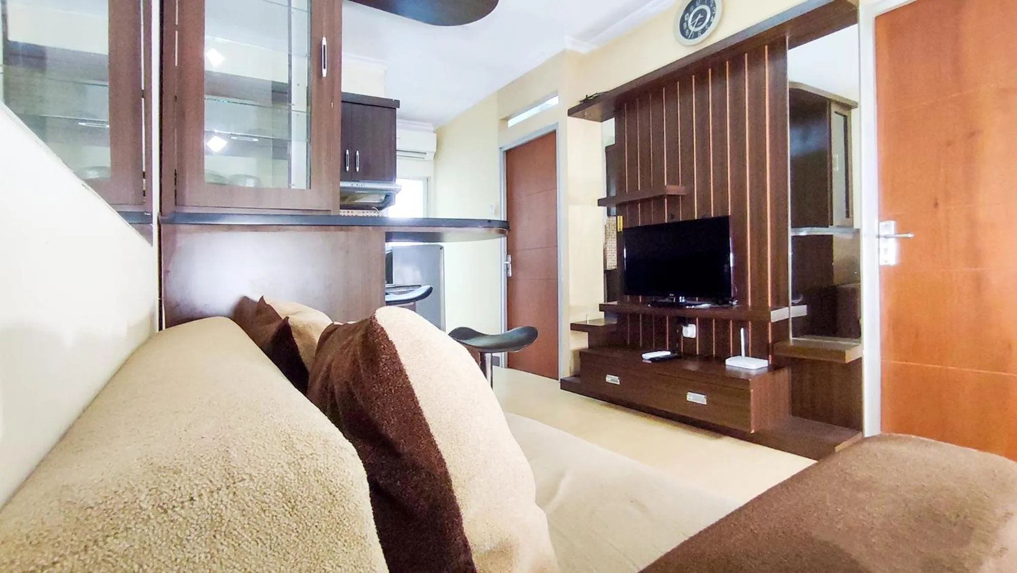 Lily Room at Apartment Cibubur Village