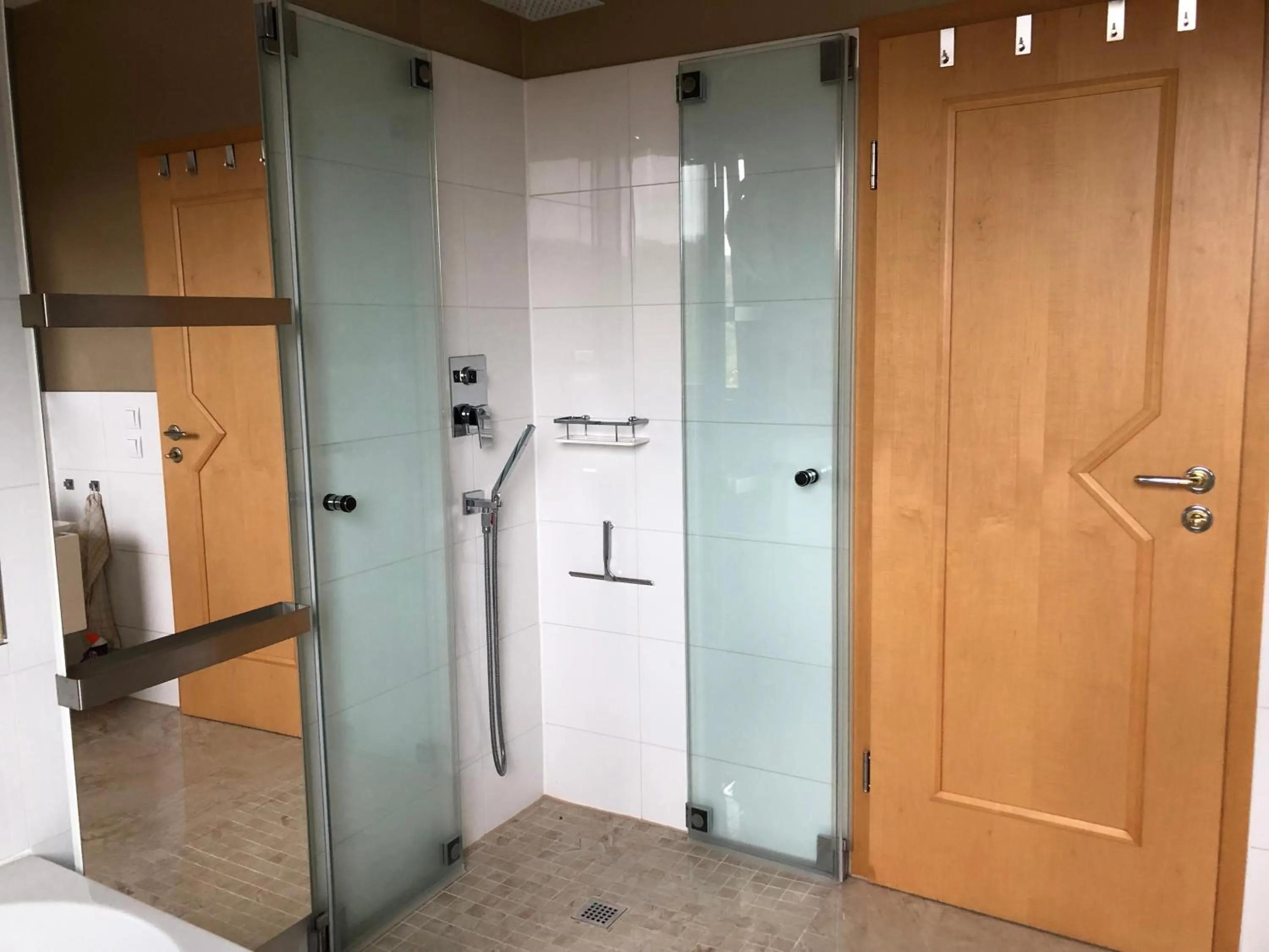 Shower in Haus Brockenblick