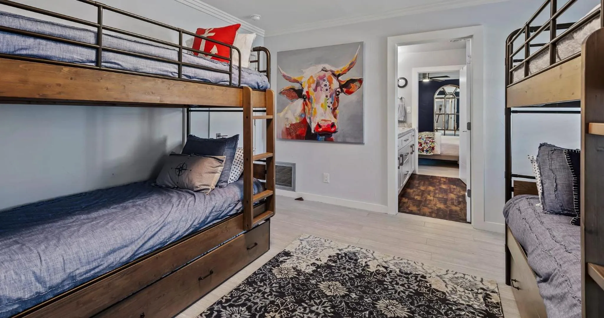 Bed in Stylish 3BR House with Swimming Pool and Walking to HSB Resort