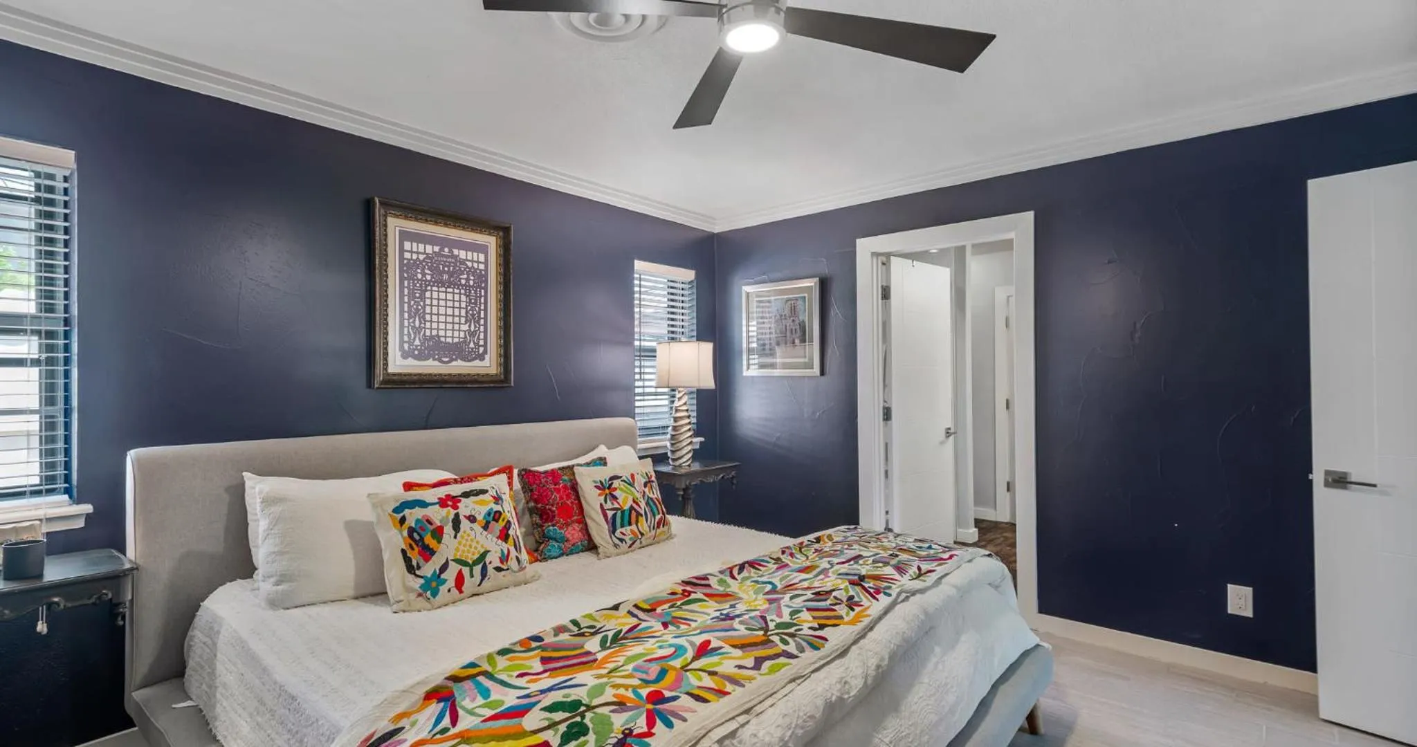 Bed in Stylish 3BR House with Swimming Pool and Walking to HSB Resort