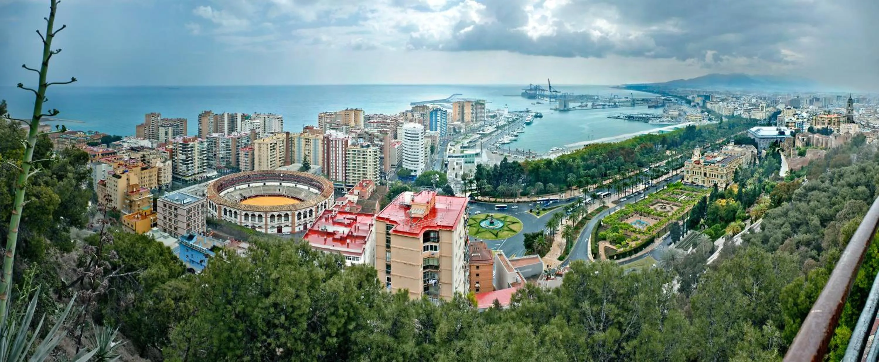 Area and facilities in BYPILLOW California