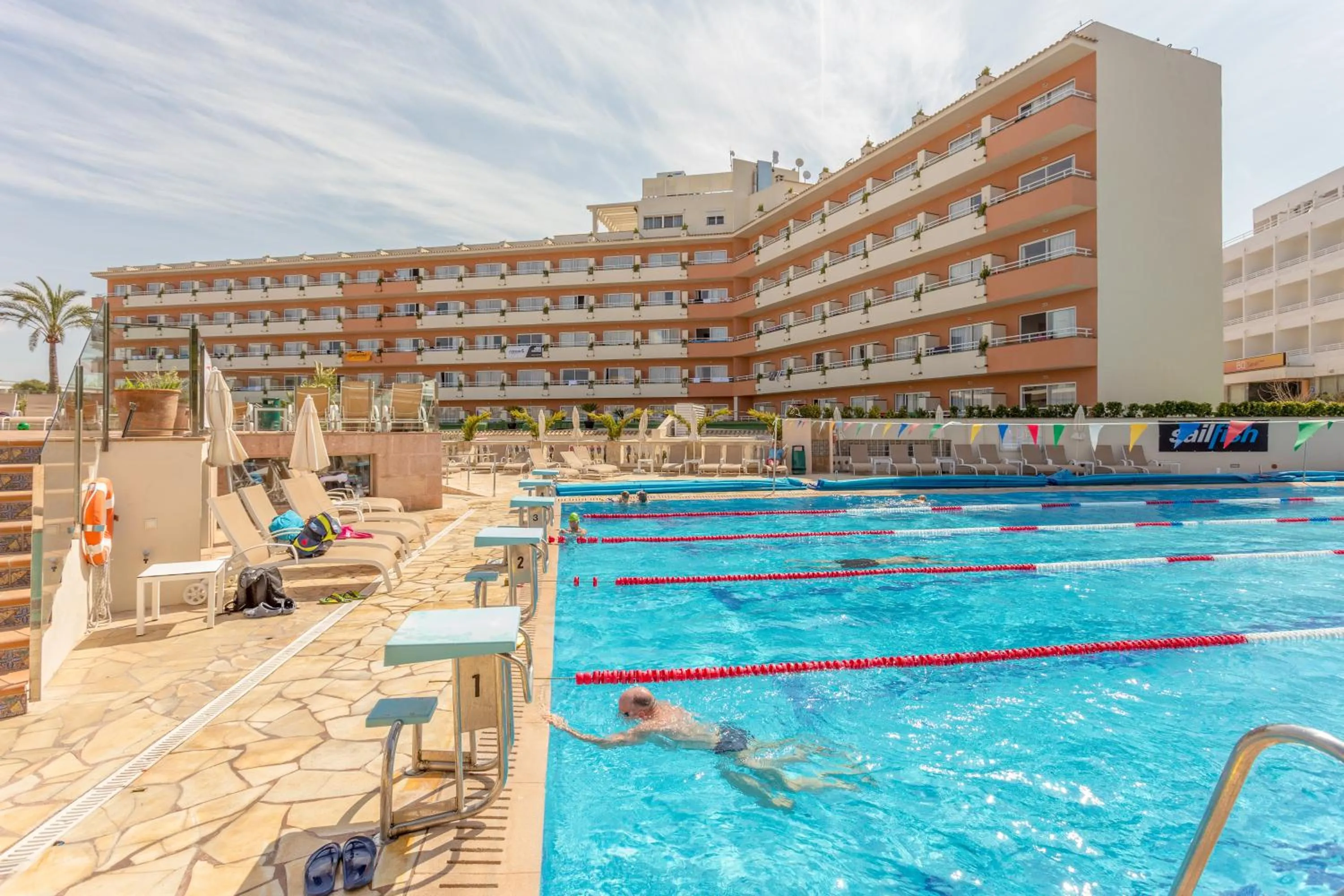 Swimming pool in Caprice Janeiro Hotel & Spa