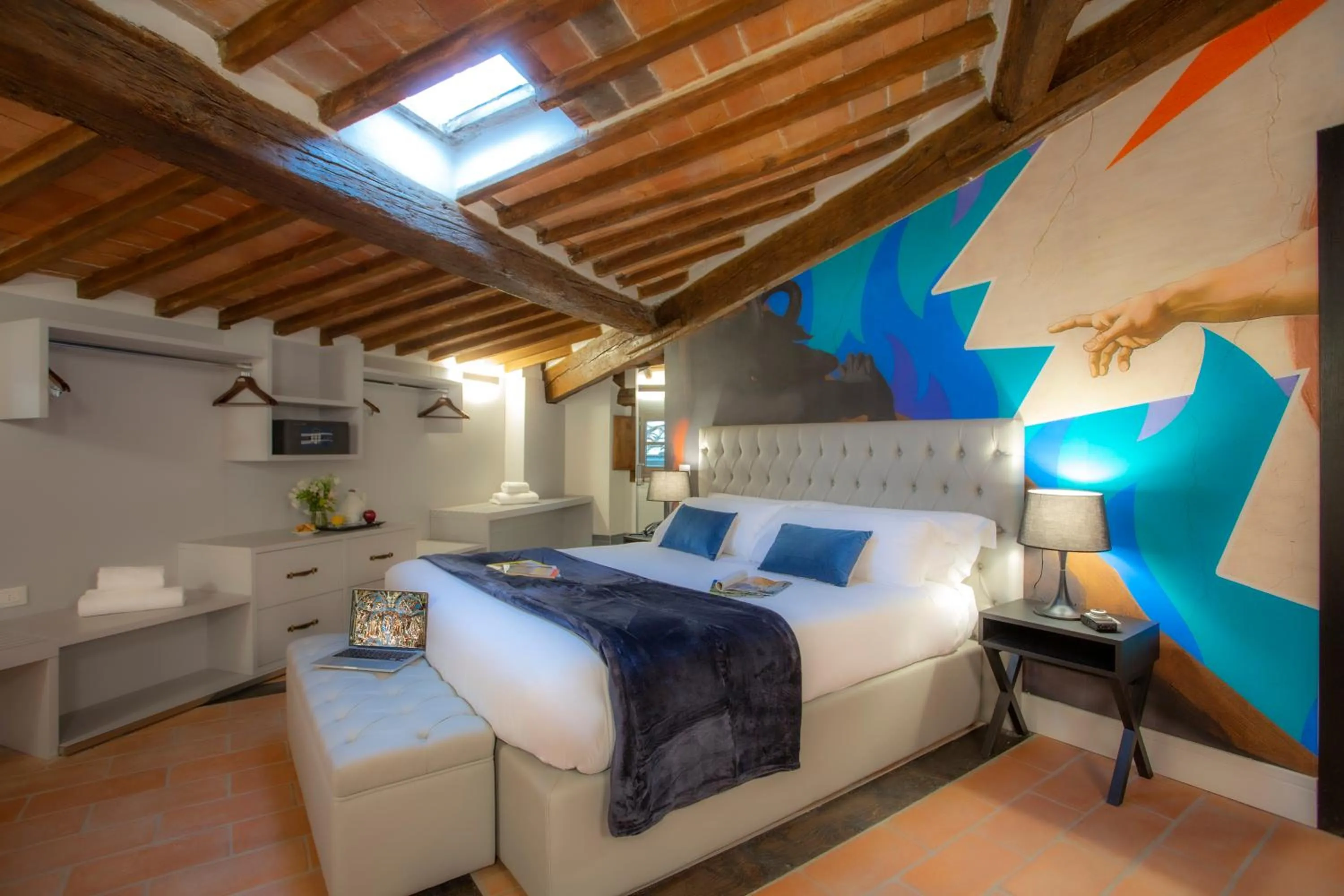 Photo of the whole room, Bed in Casual Rinascimento Firenze