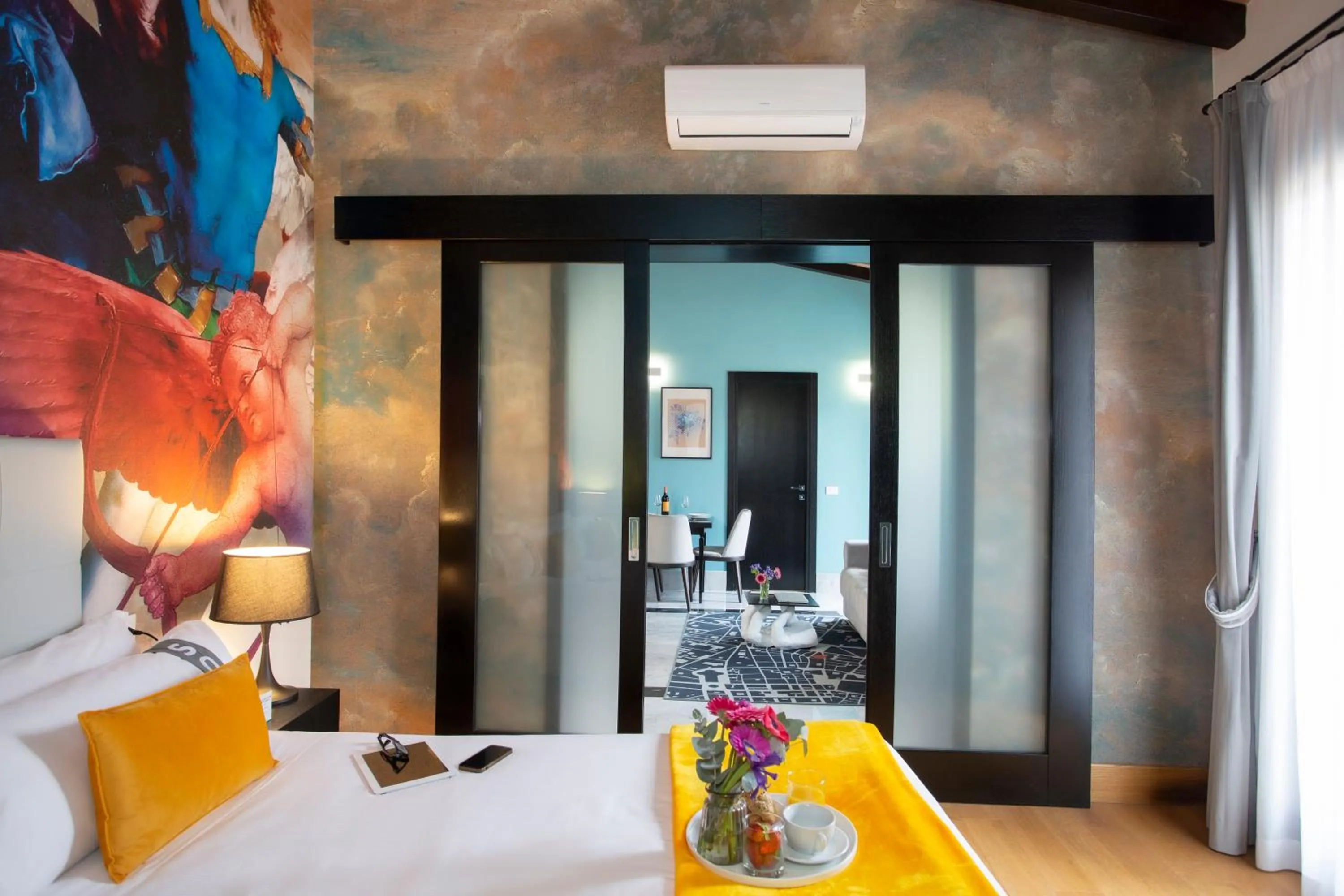 Photo of the whole room, Bed in Casual Rinascimento Firenze