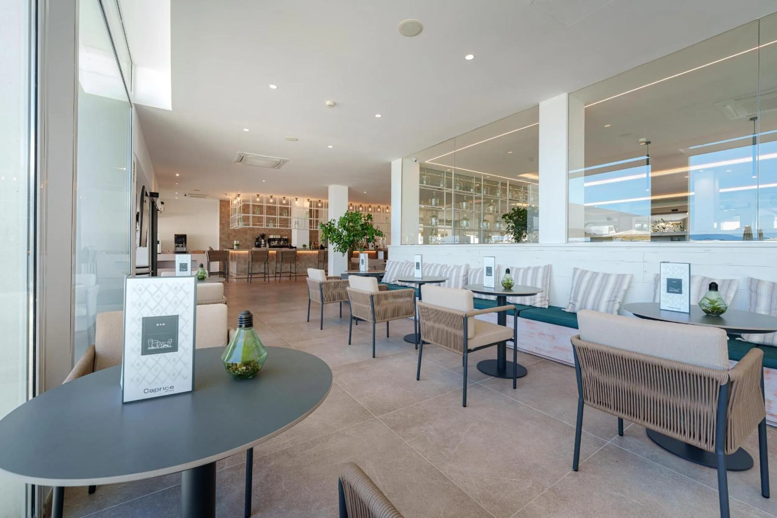 Lounge or bar in Caprice Concord Hotel & Spa