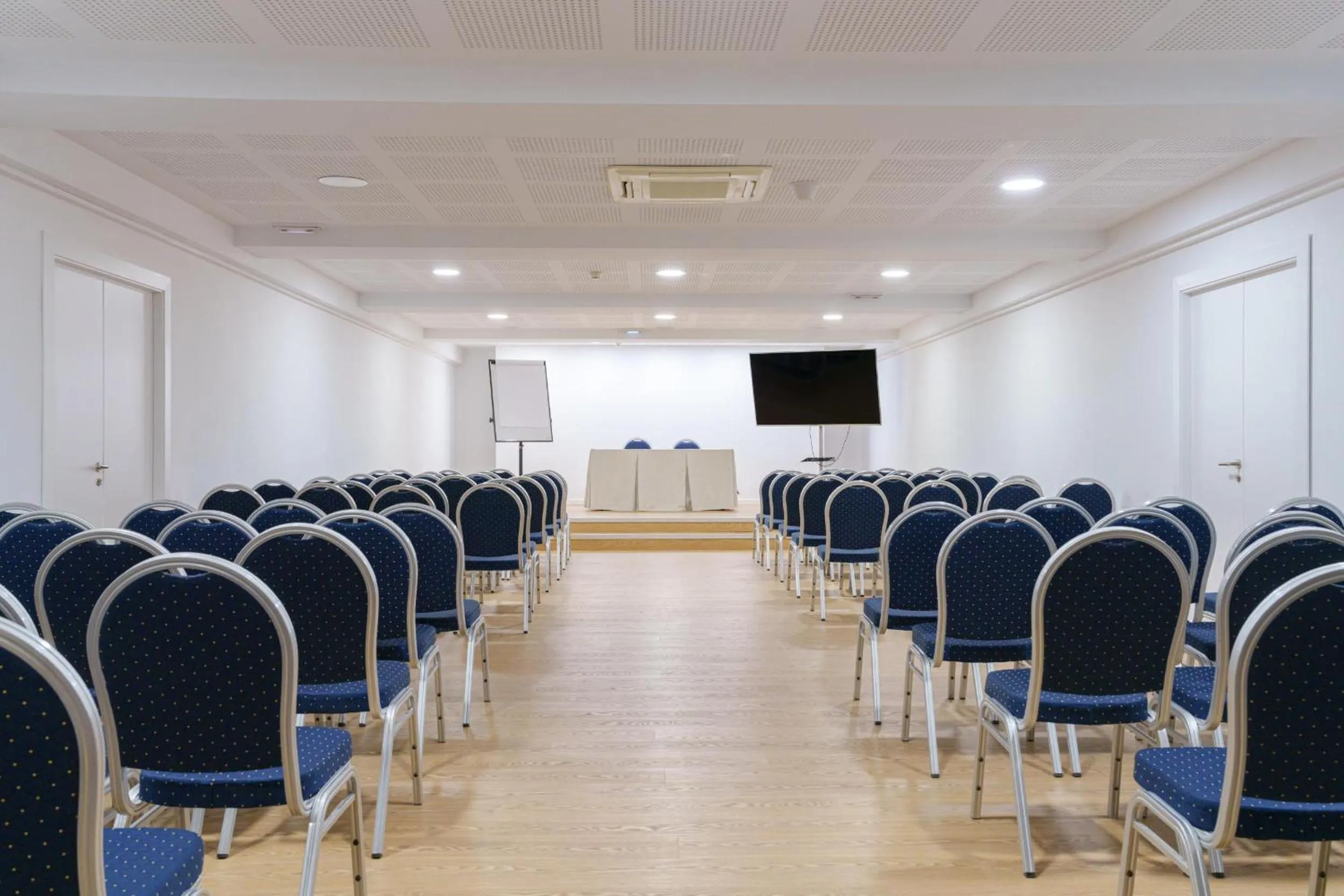 Meeting/conference room in Caprice Concord Hotel & Spa