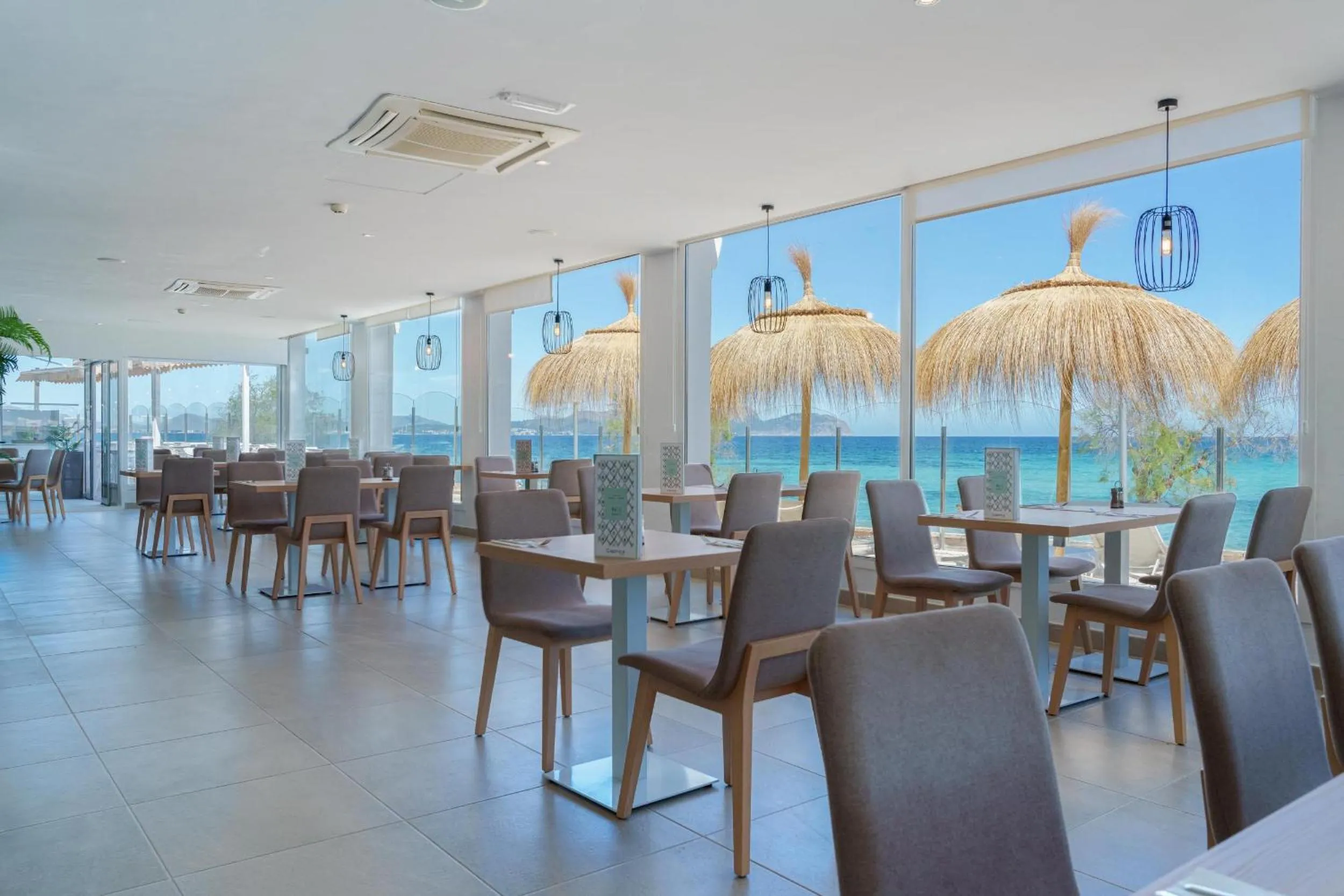 Restaurant/places to eat in Caprice Concord Hotel & Spa