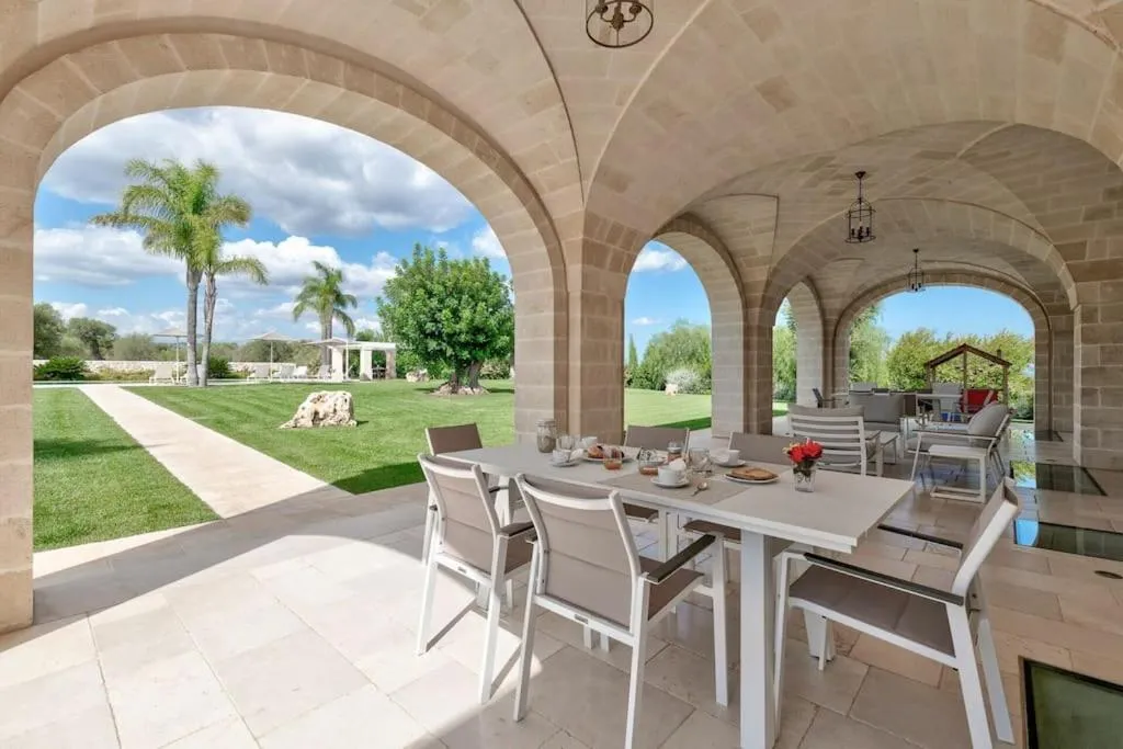 Day in Villa Bellavista by Raro Villas