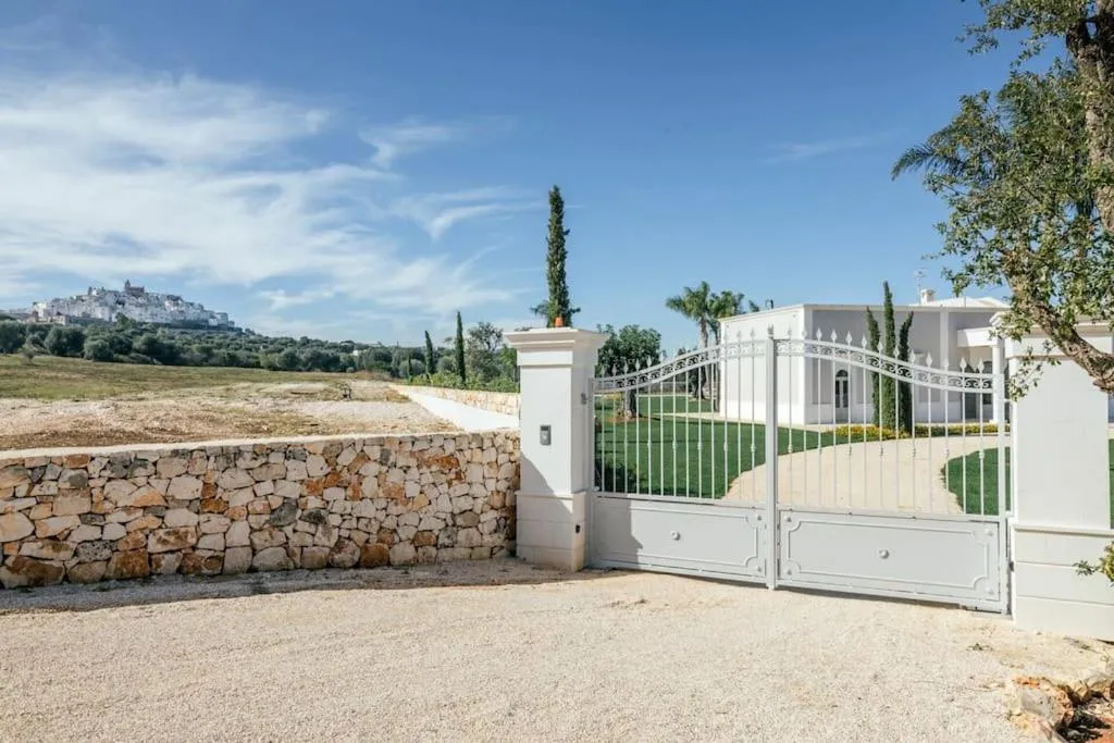 Day in Villa Bellavista by Raro Villas