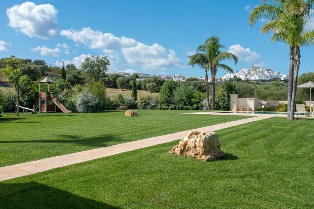 Nearby landmark in Villa Bellavista by Raro Villas