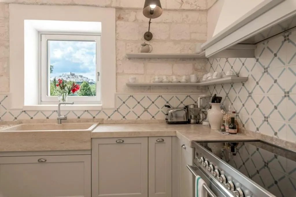 Coffee/tea facilities in Villa Bellavista by Raro Villas