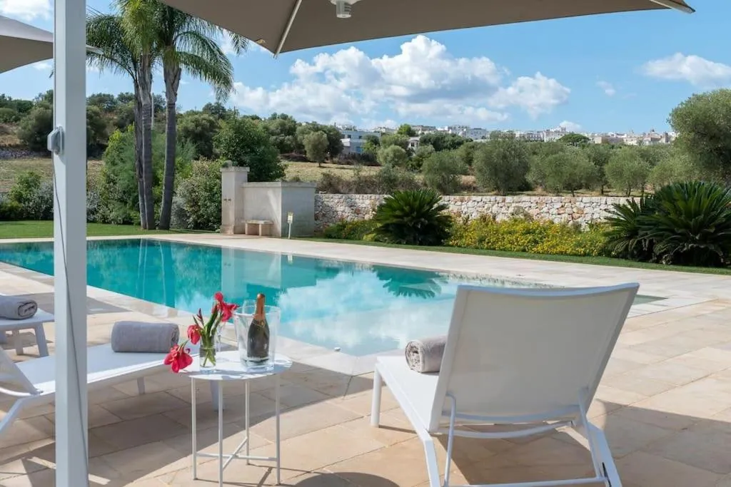 Day in Villa Bellavista by Raro Villas