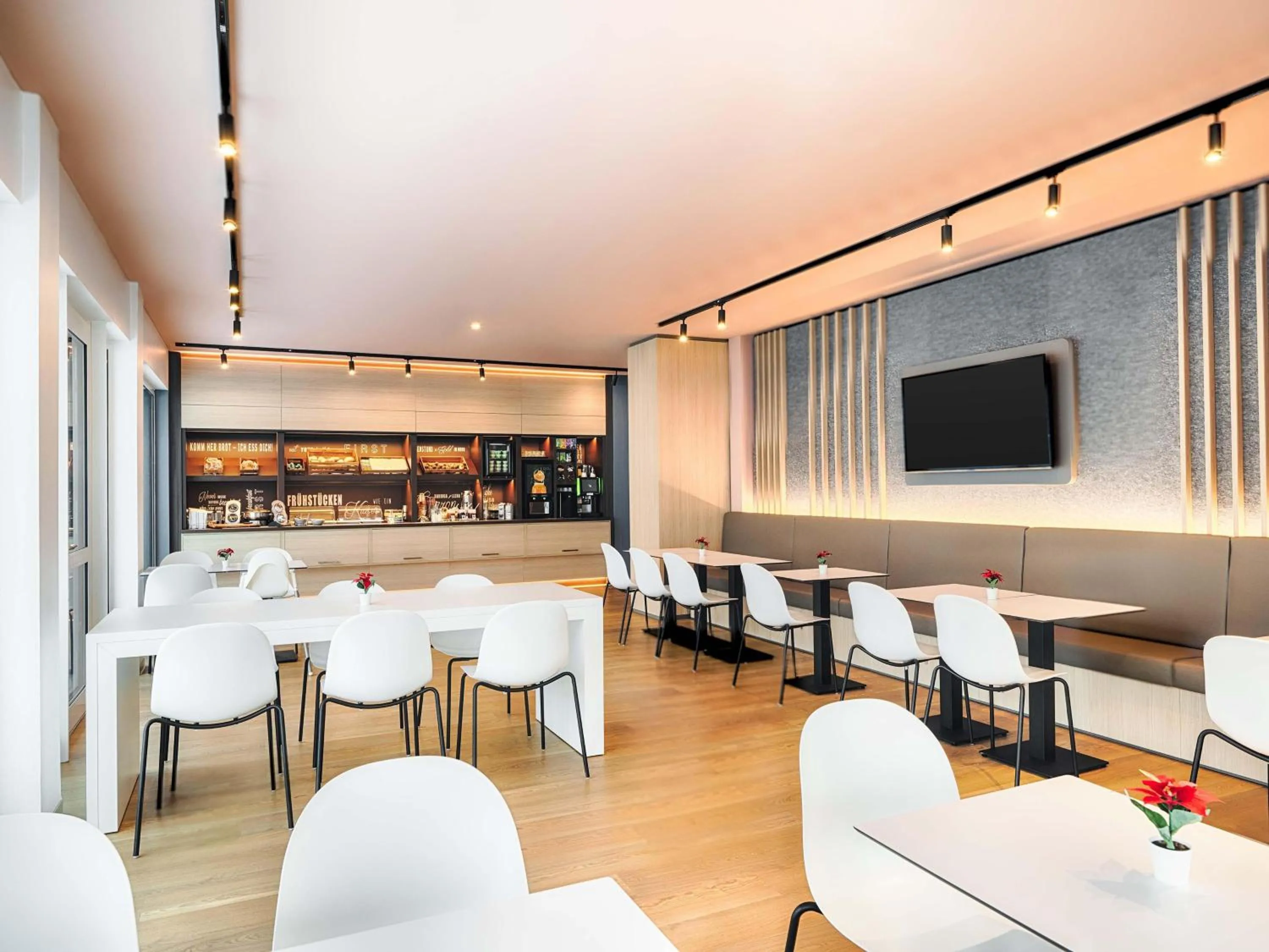 Restaurant/places to eat in B&B Hotel Willingen