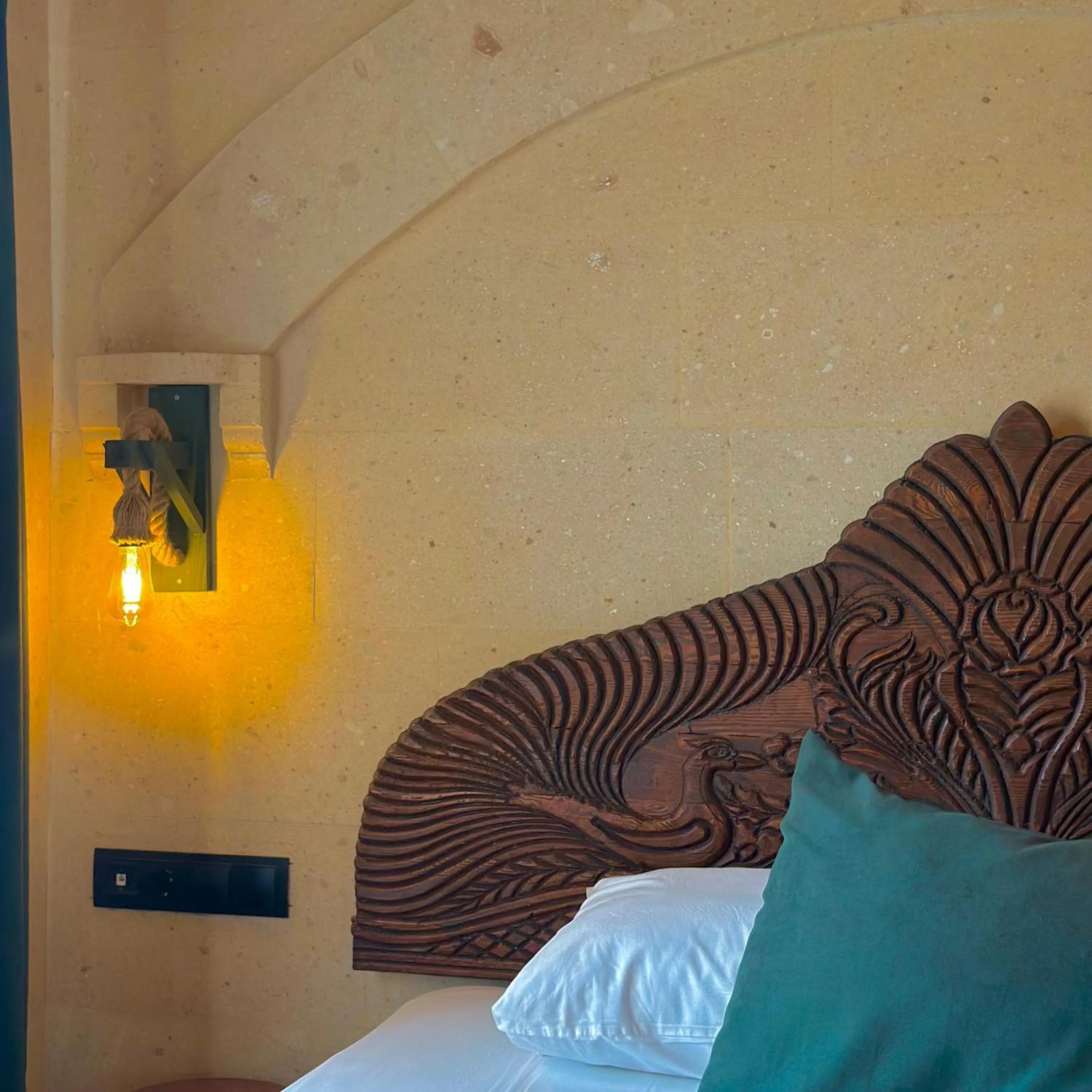 Bed in Gemosa Cappadocia Hotel