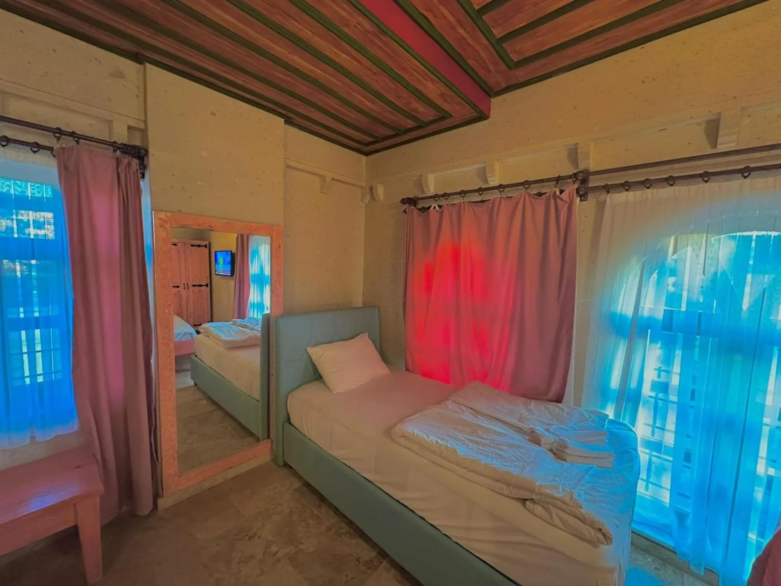 Bed in Gemosa Cappadocia Hotel