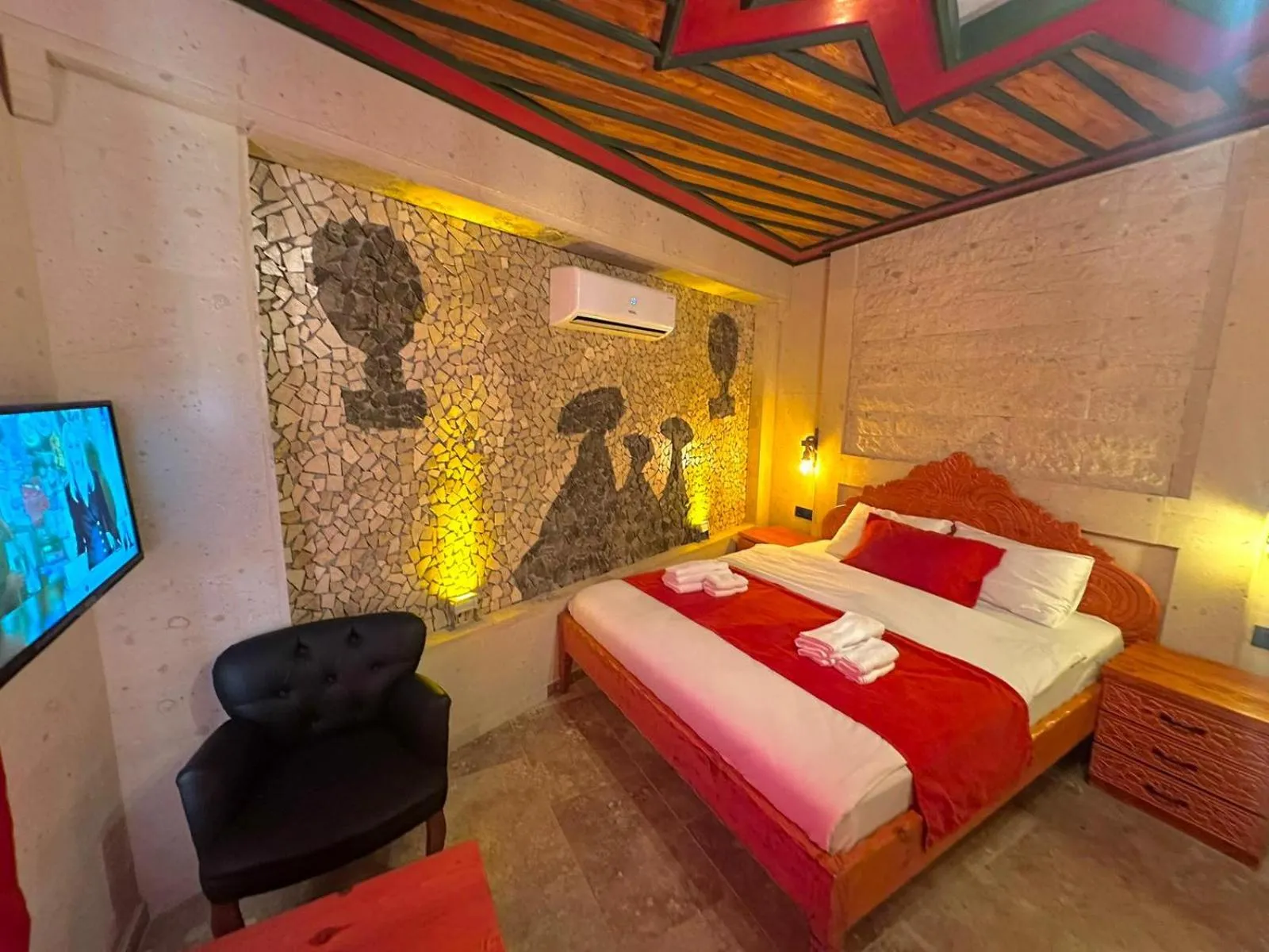 Bed in Gemosa Cappadocia Hotel