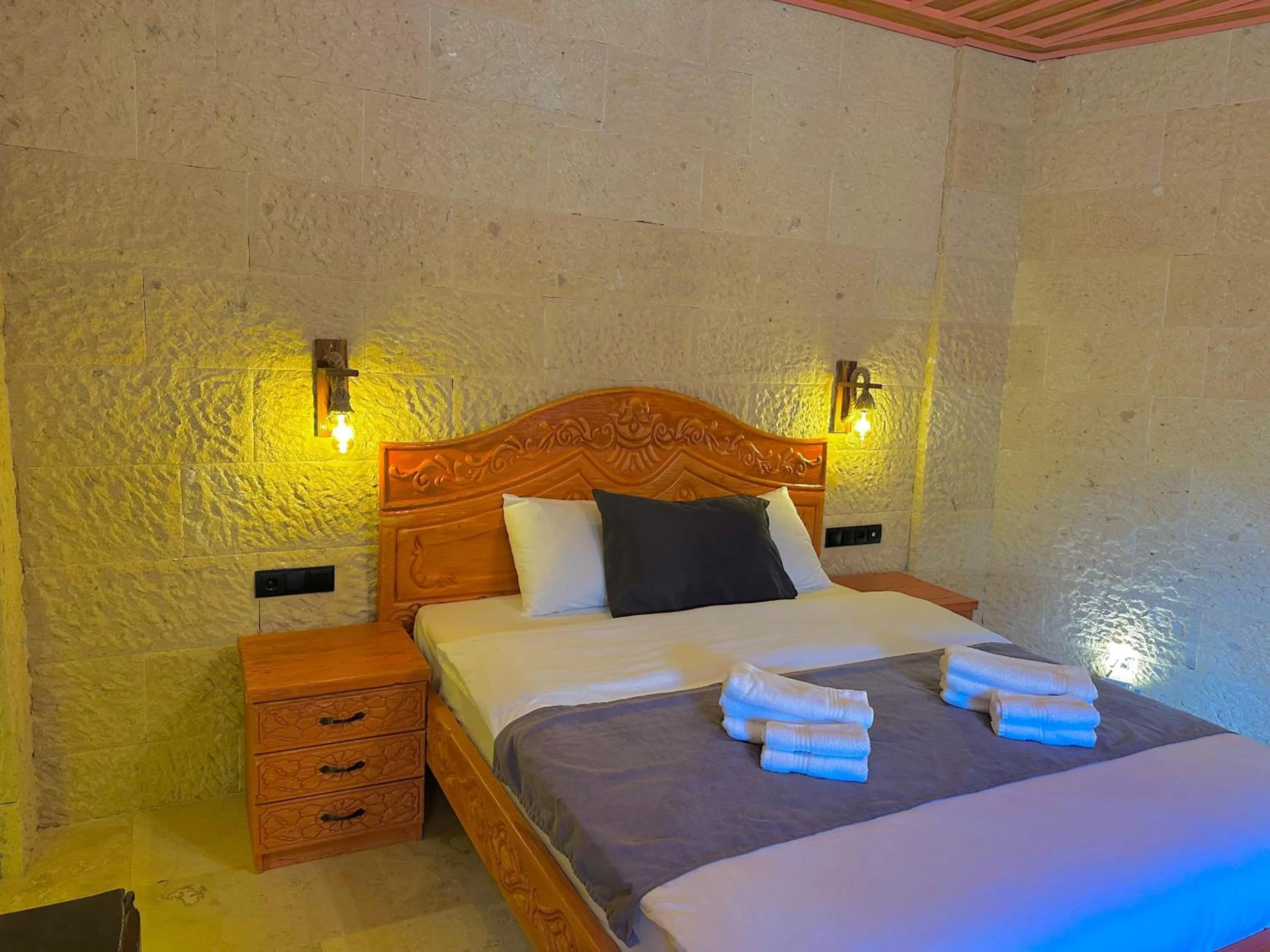 Bed in Gemosa Cappadocia Hotel