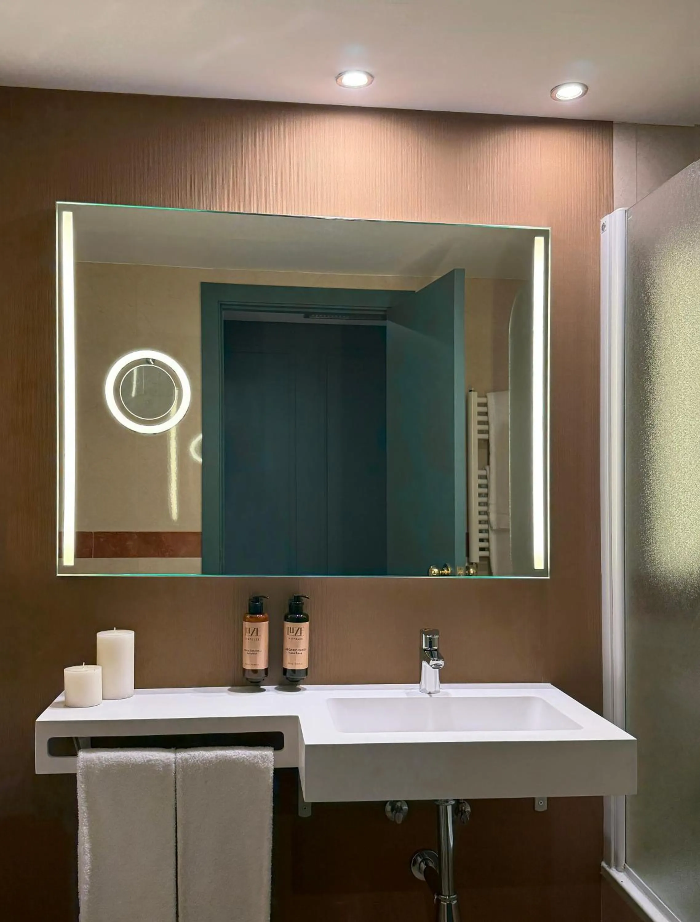 Bathroom in Luze Castellana