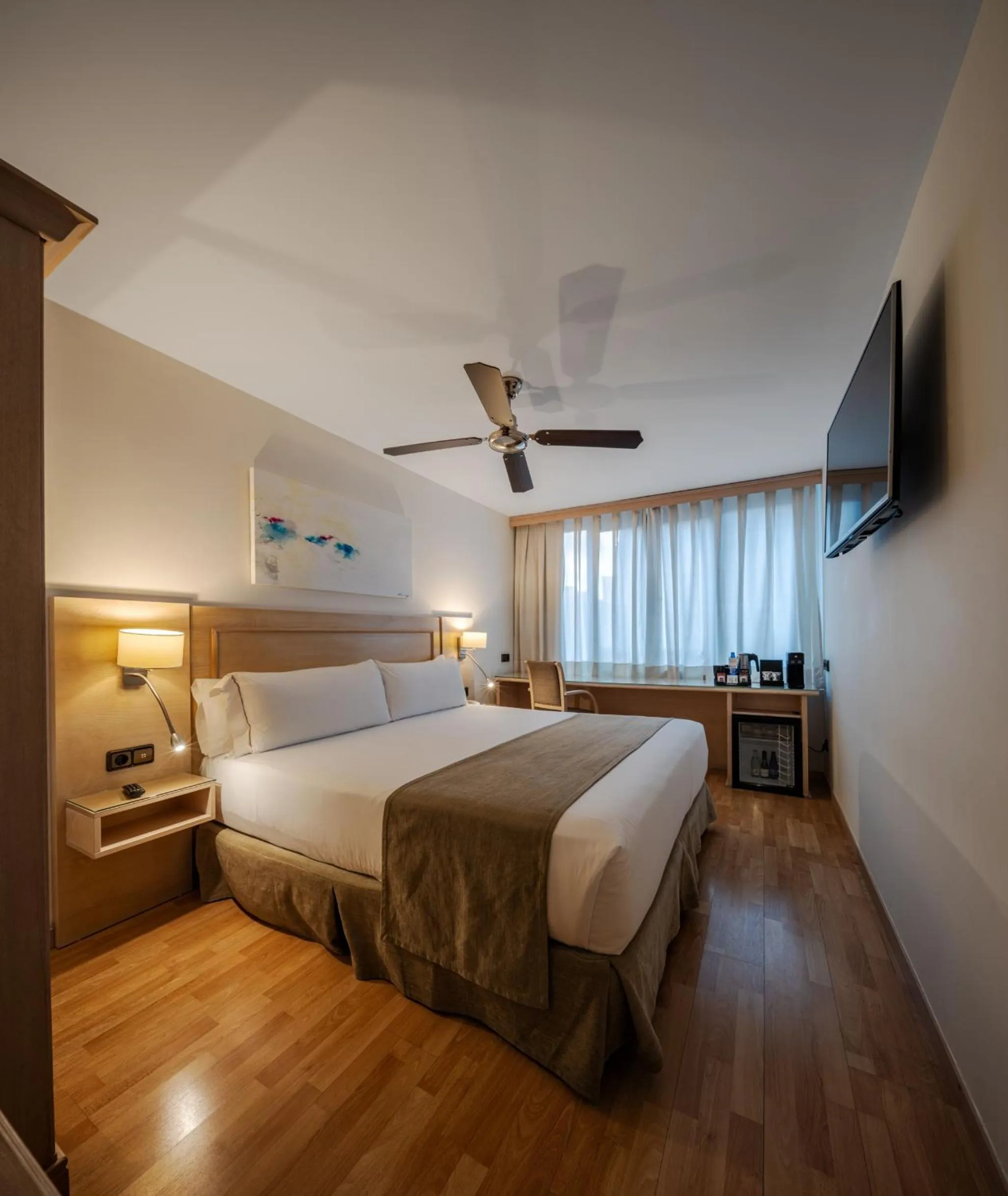 Bedroom, Bed in Luze Castellana