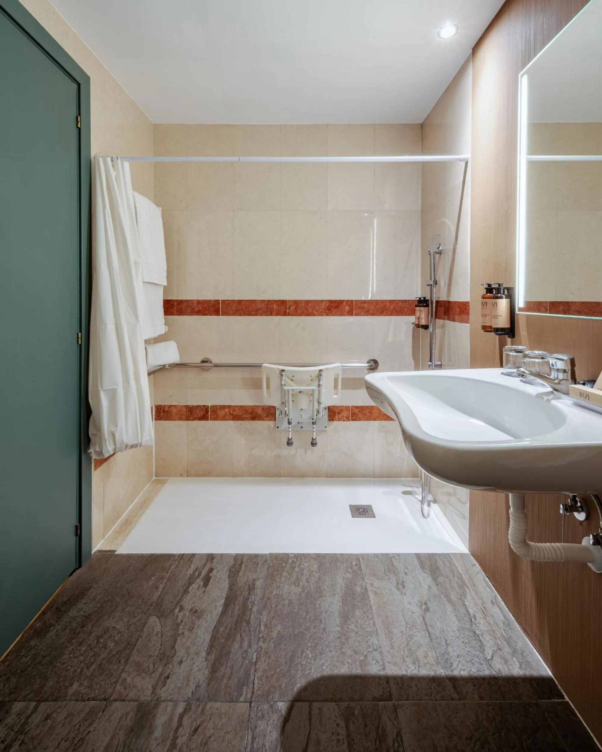 Bathroom in Luze Castellana