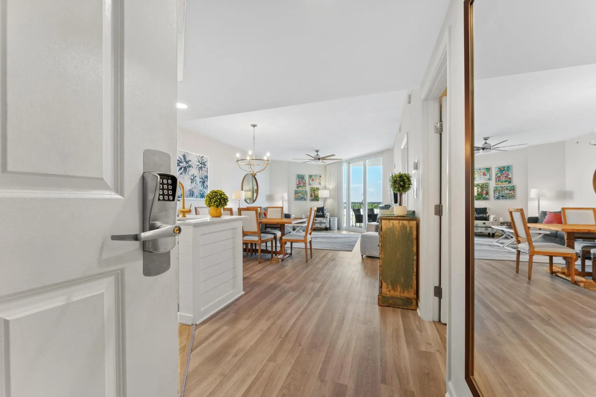 Living room in 5 Star Resort 6th fl 2BR 2 BATH King Suite Shuttle Pools Family