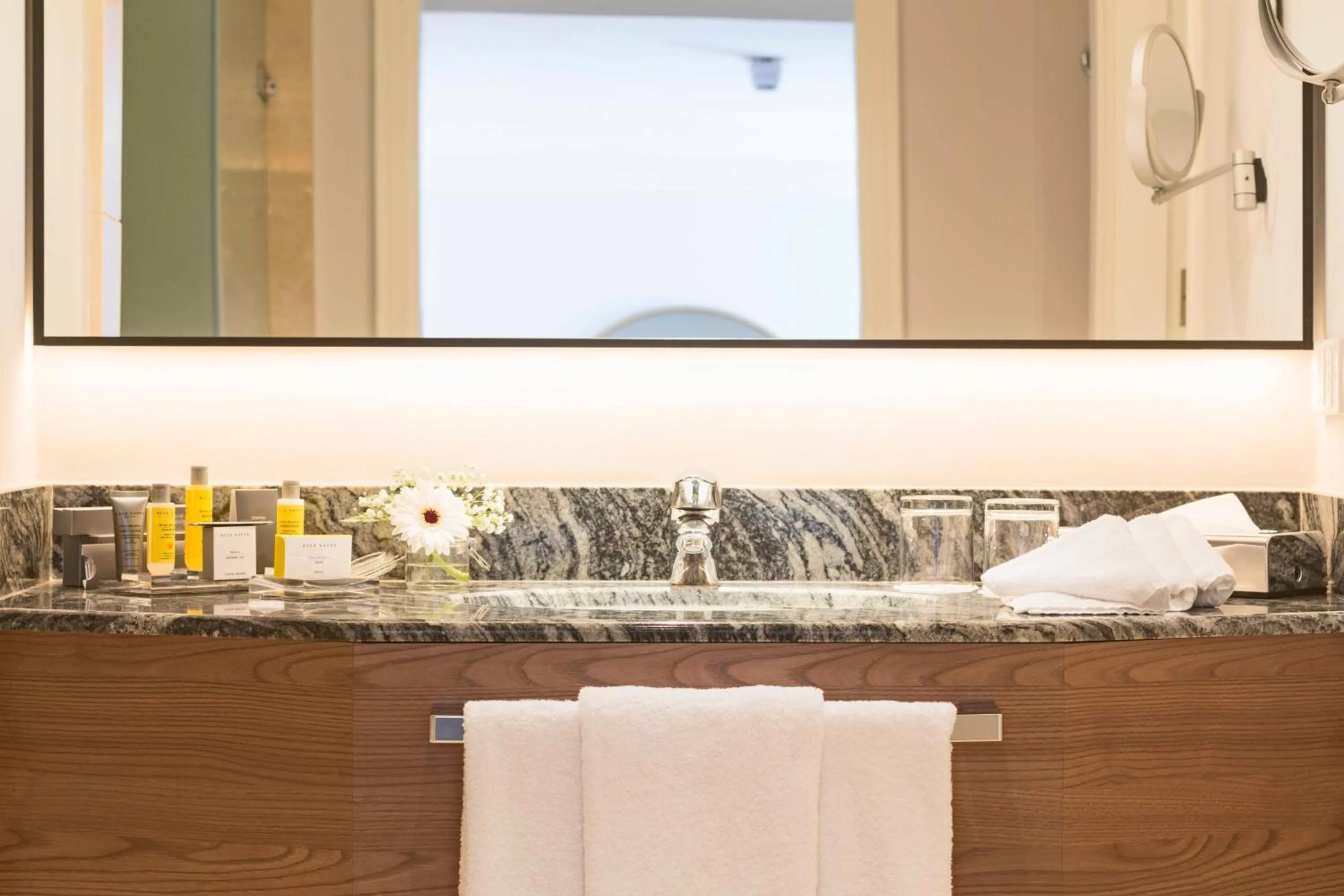 Bathroom in Denia Marriott La Sella Golf Resort & Spa