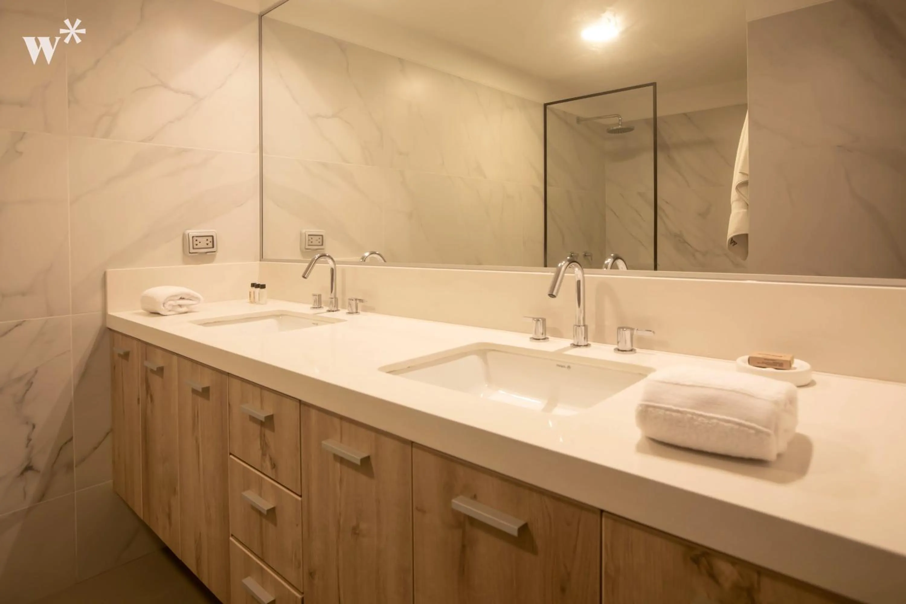 Alcanfores 1262 by Wynwood House