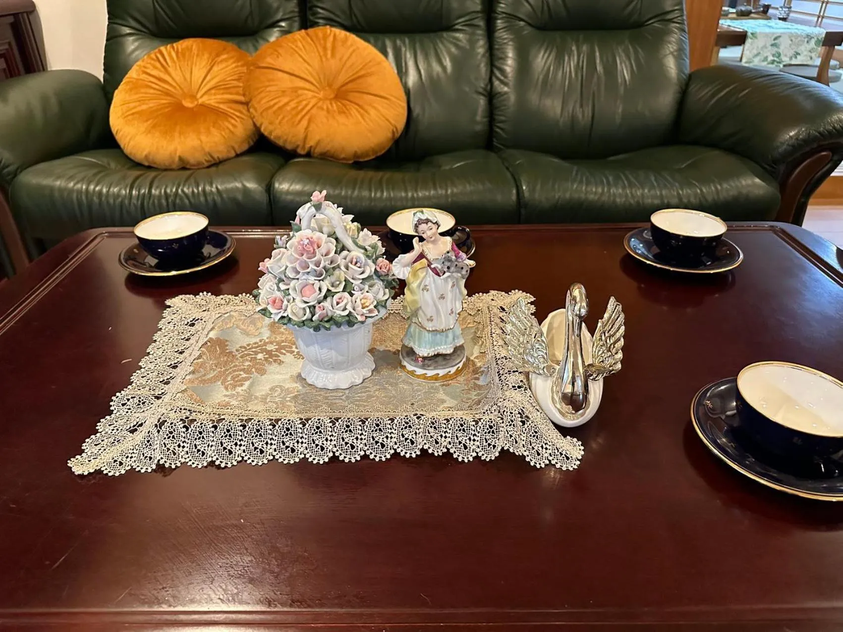 season guest house in nishi shinjuku 100 square meters, 4 bedrooms, 2 living rooms