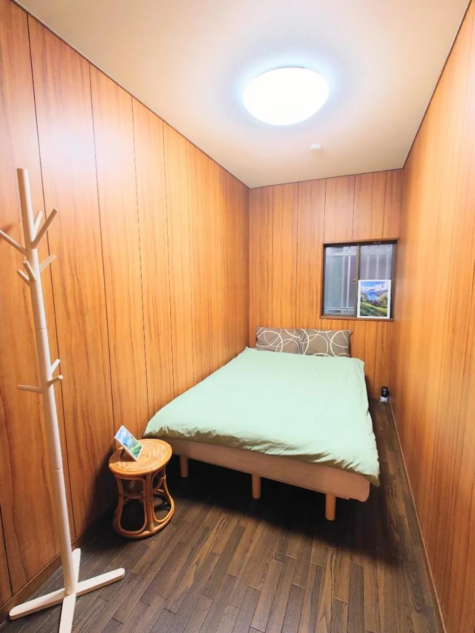 Bed in season guest house in nishi shinjuku 100 square meters, 4 bedrooms, 2 living rooms