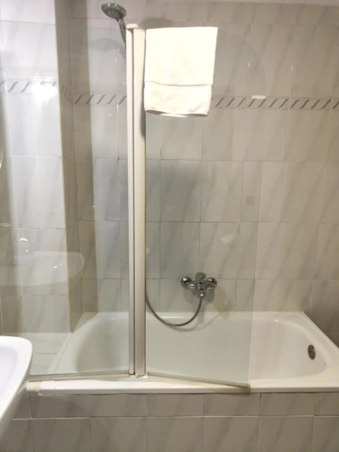 Bathroom in Hotel Mercado by gaiarooms