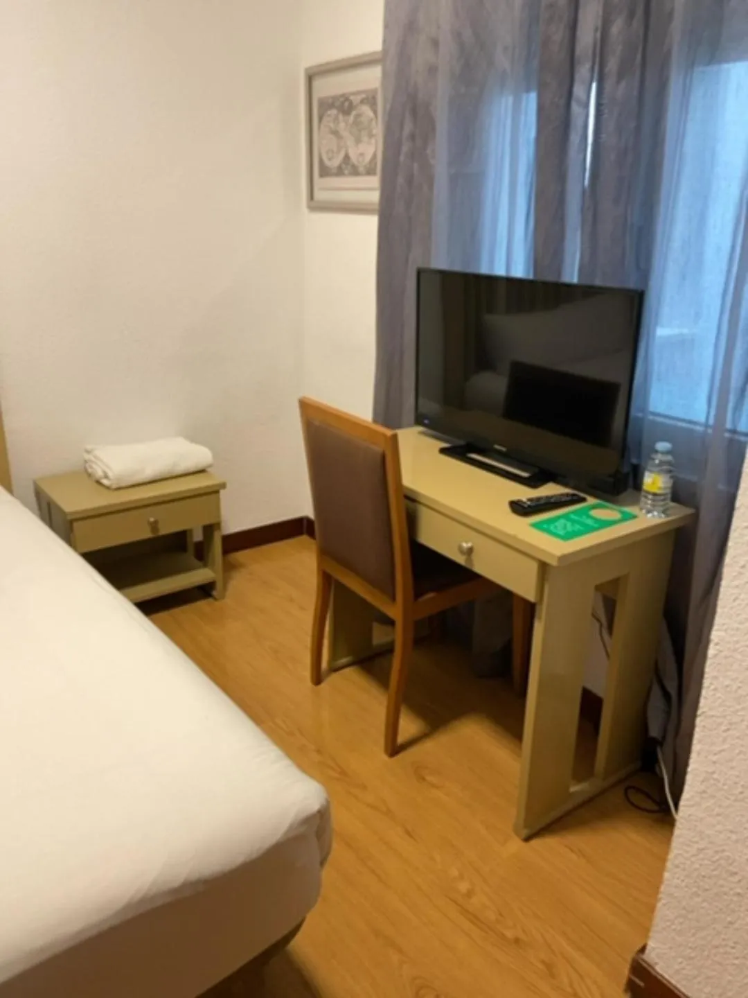 TV and multimedia, Bed in Hotel Mercado by gaiarooms