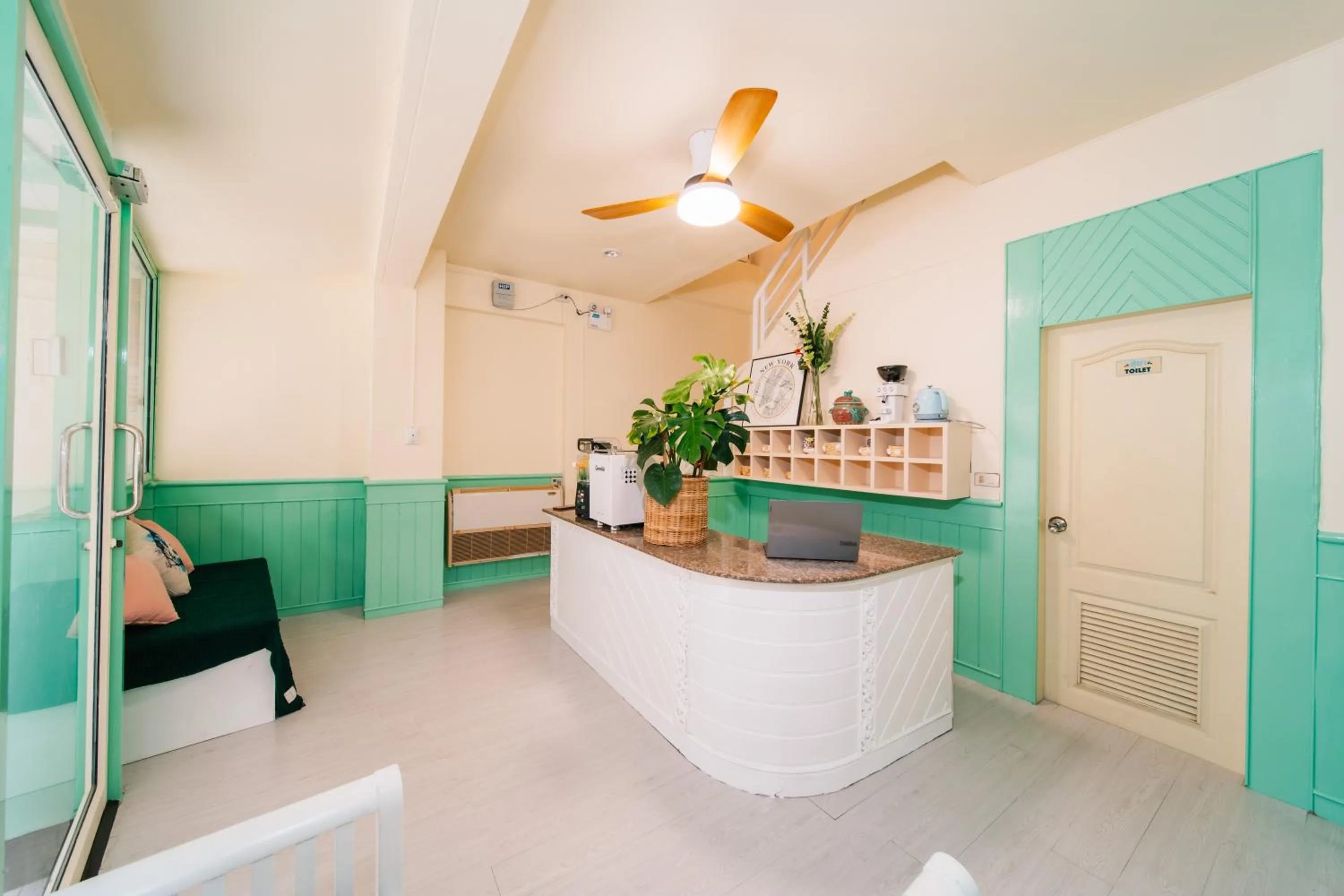 Lobby or reception in Catnip Seaside Hotel&Cafe