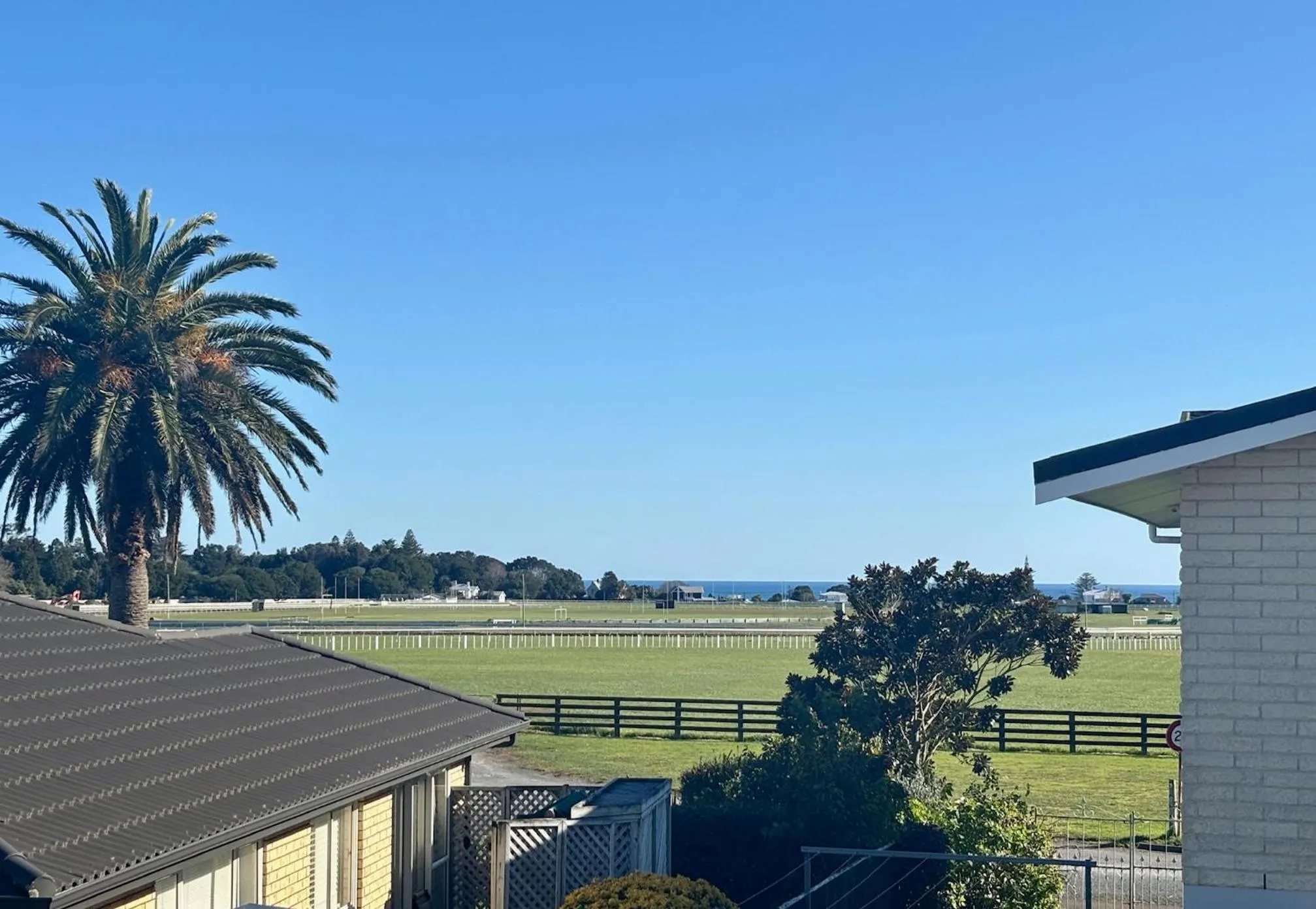 Sea view in Parkside Motel and Apartments